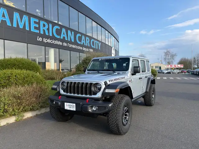 Jeep Wrangler Unlimited Rubicon 35 XTREME package V6 3.6L