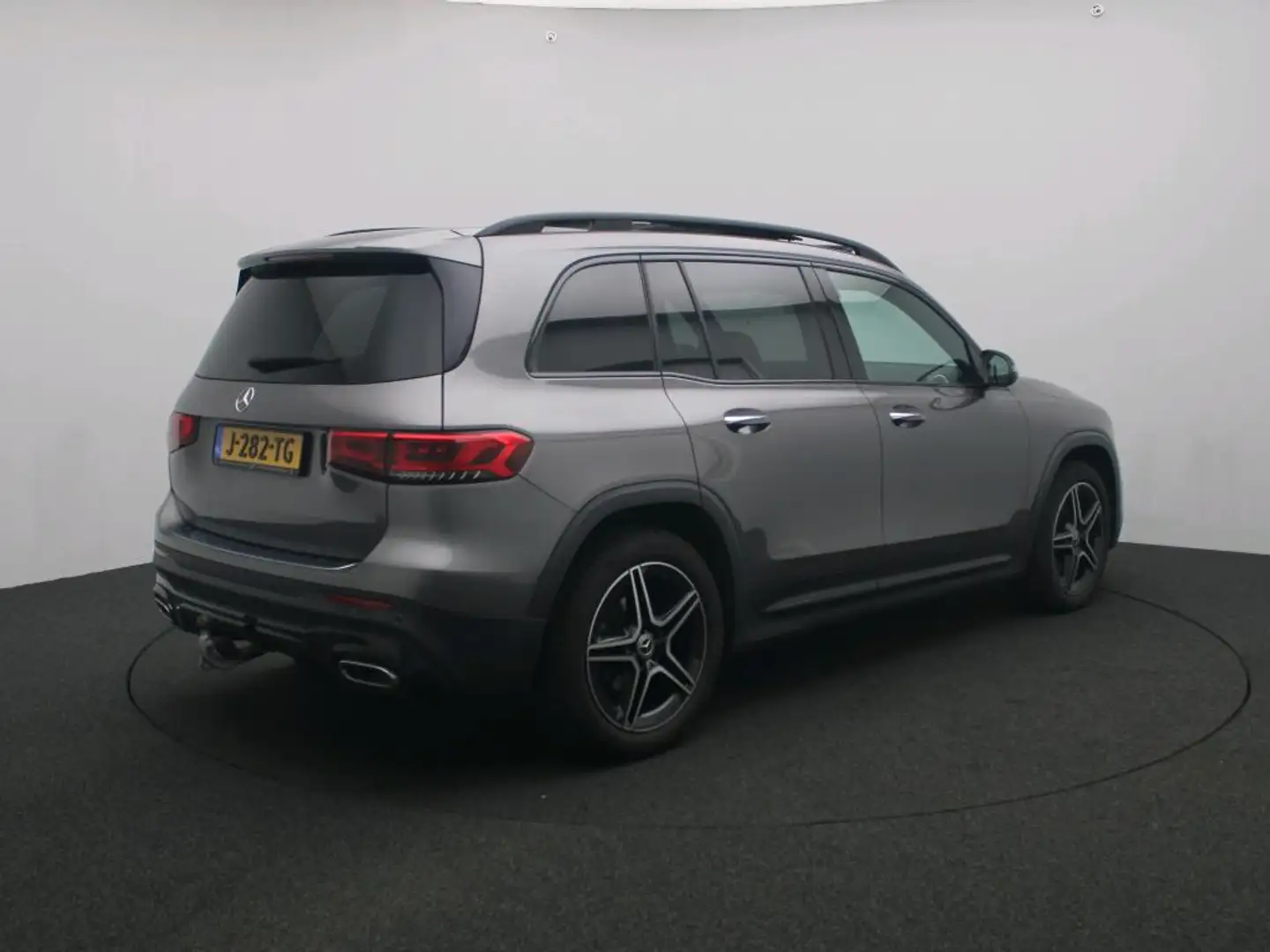 Mercedes-Benz GLB 200 AMG Nightpakket | Panoramadak | Trekhaak | Memory Gris - 2