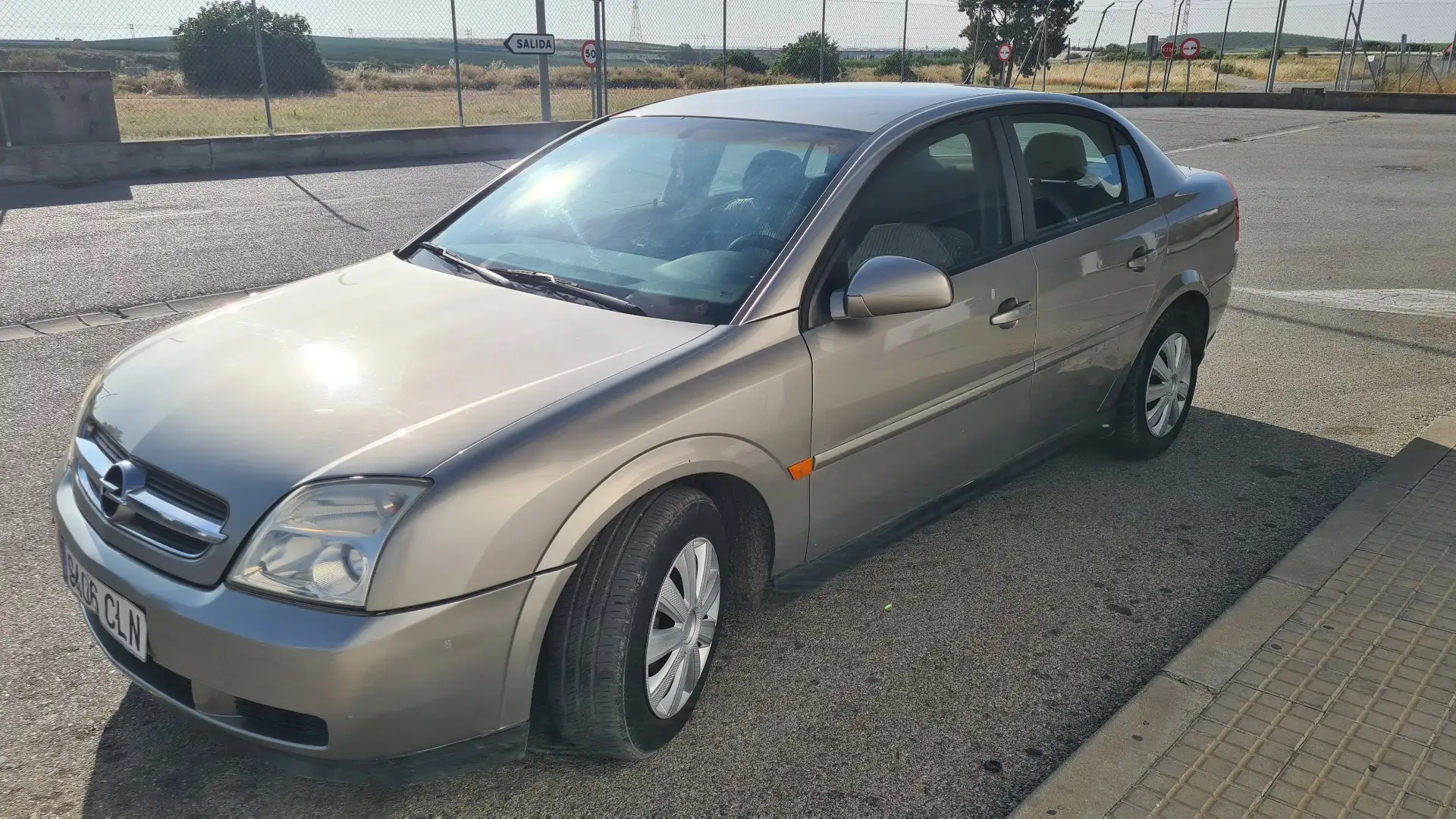 Opel Vectra 2.0DTI 16v - 1