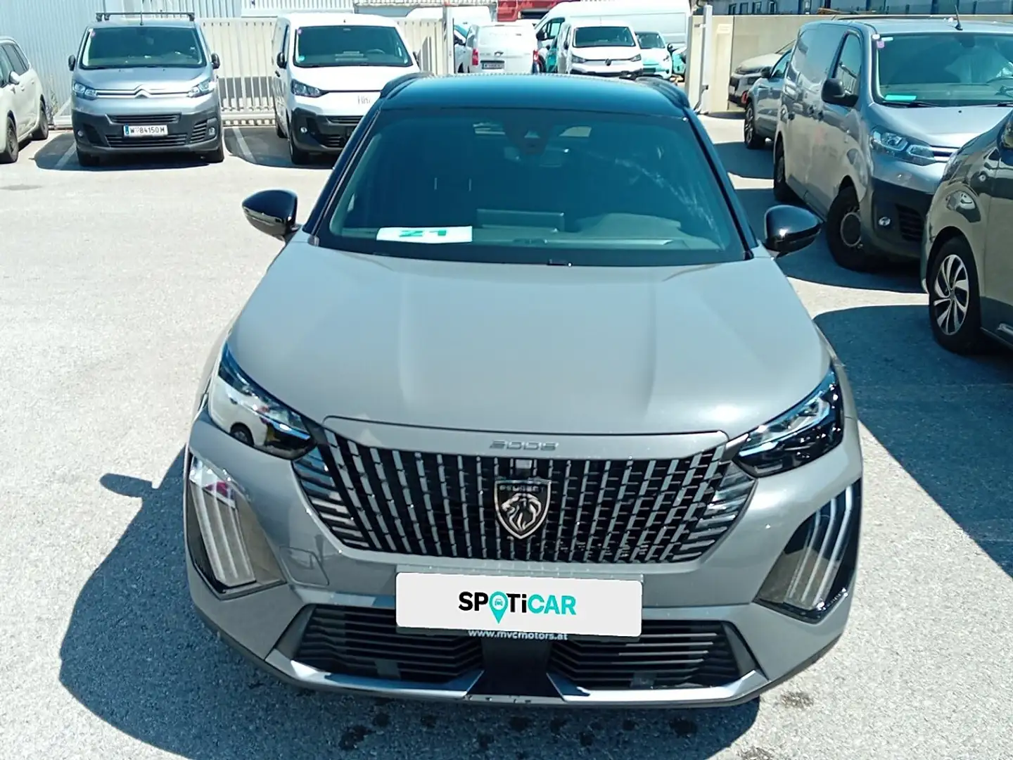 Peugeot 2008 Benzin 130 GT EAT8 Grau - 2