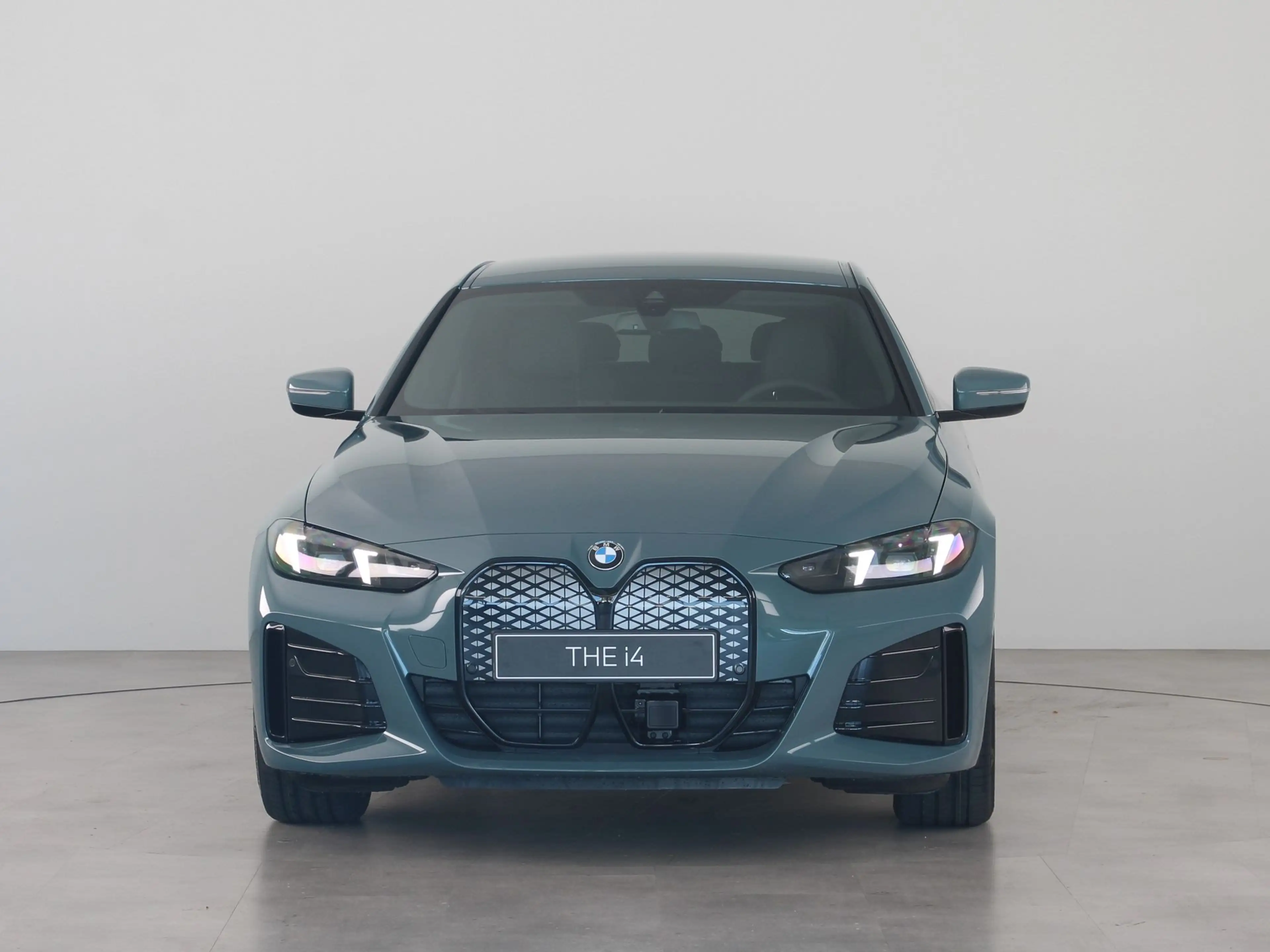 BMW i4 eDrive35 M Sport Edition 70 kWh — photo 2
