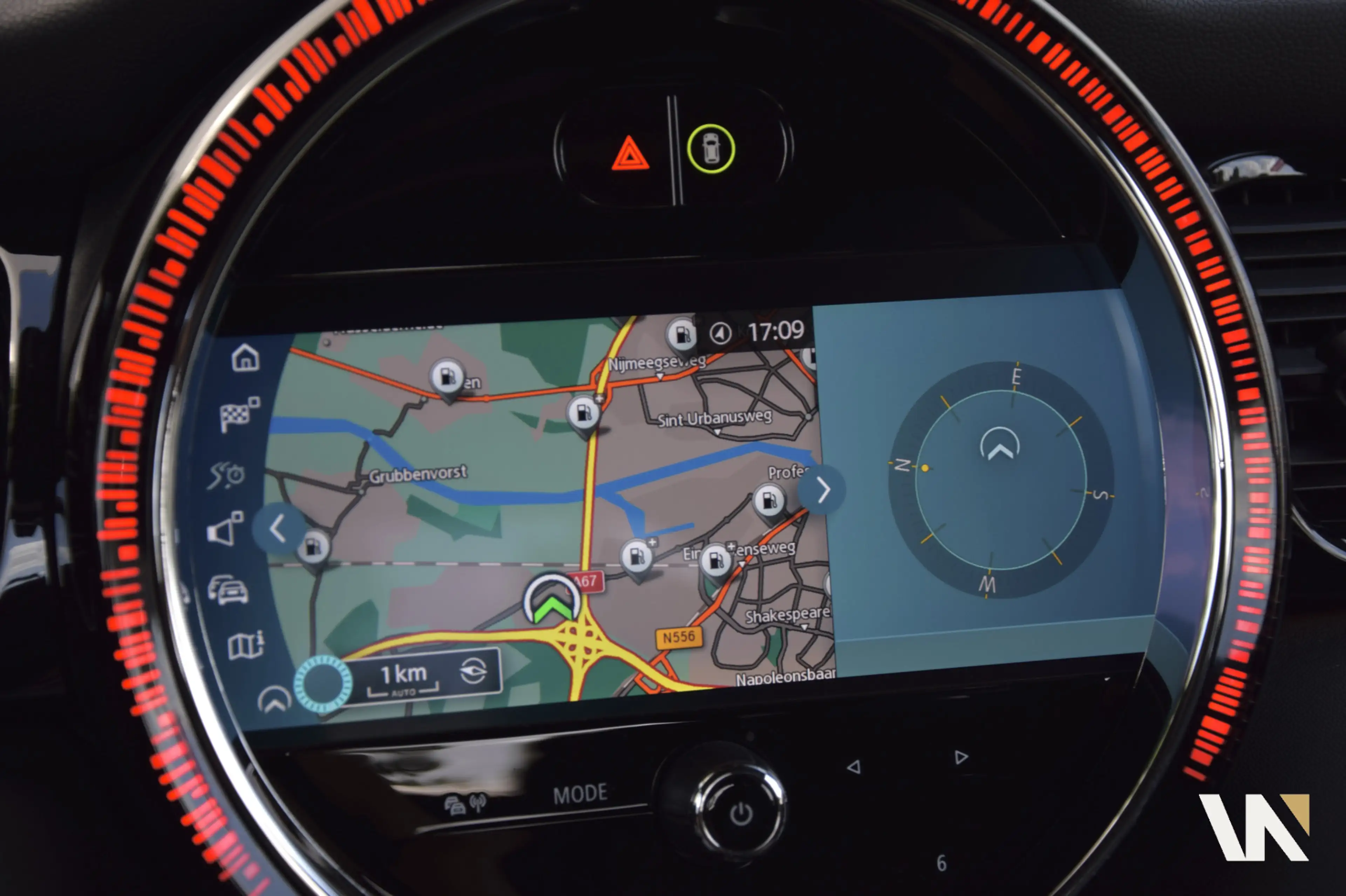 MINI Cooper S Cabrio 2.0 John Cooper Works | Harman Kardon | Head-Up | — photo 43