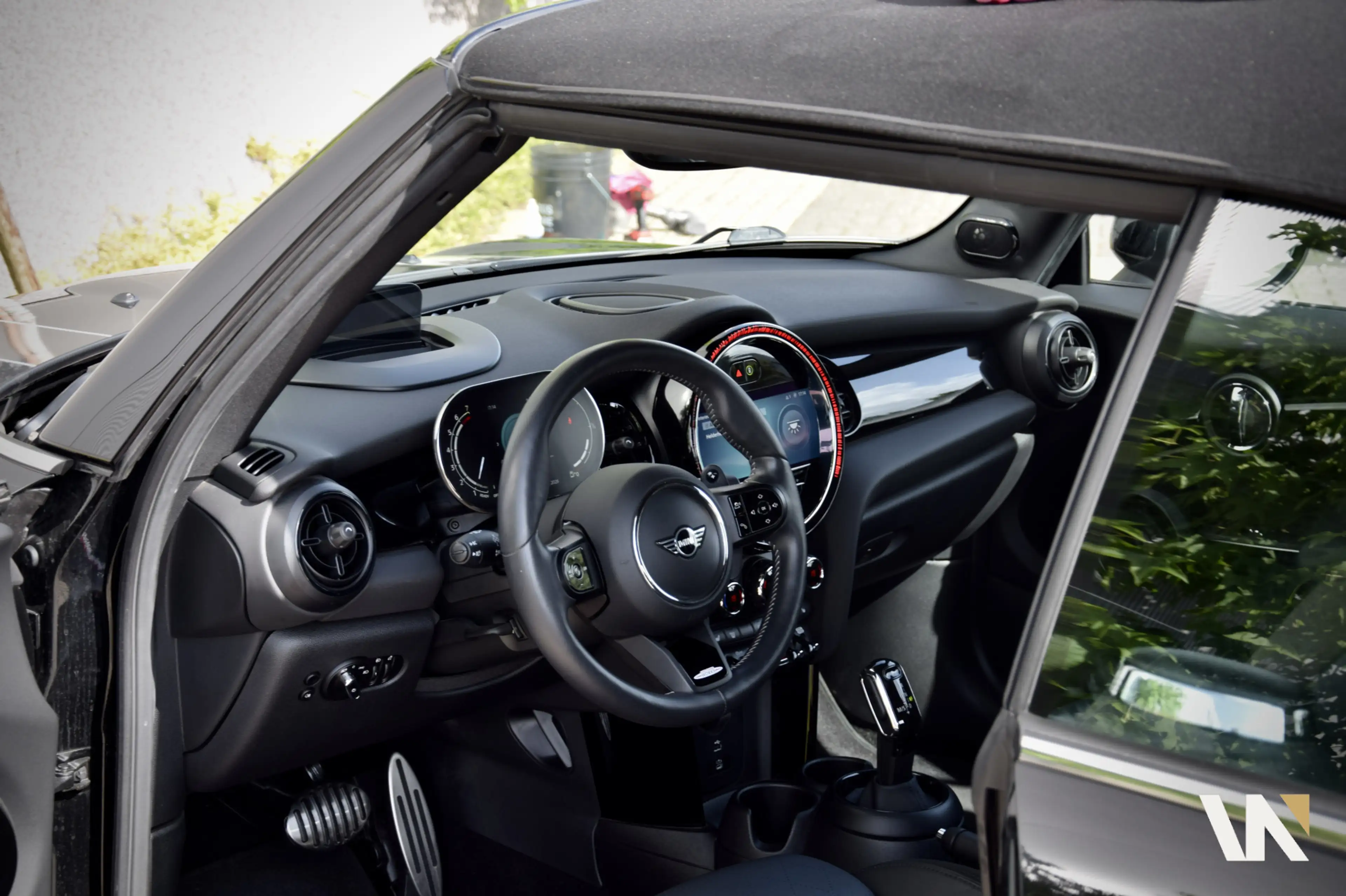 MINI Cooper S Cabrio 2.0 John Cooper Works | Harman Kardon | Head-Up | — photo 34