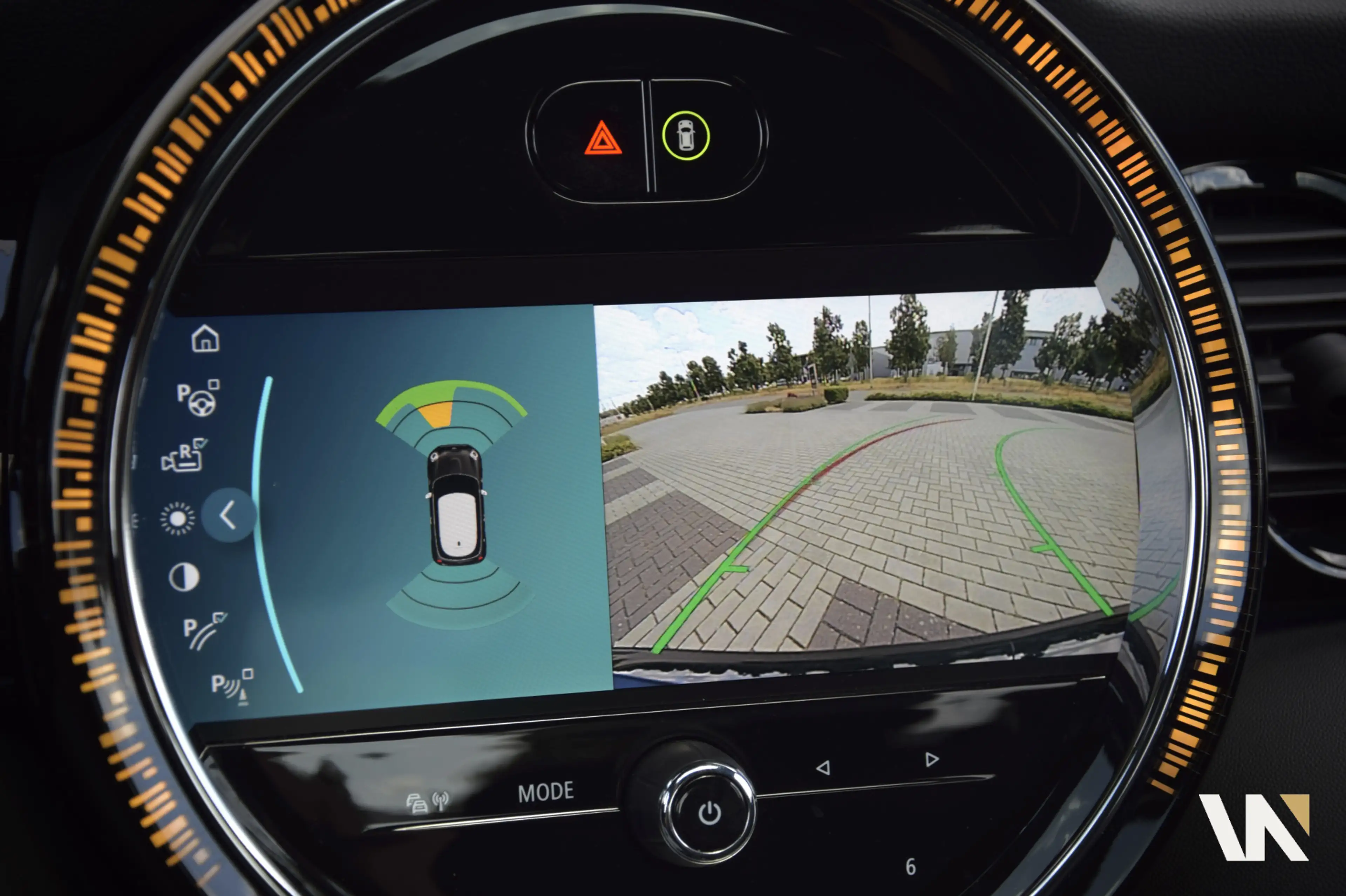 MINI Cooper S Cabrio 2.0 John Cooper Works | Harman Kardon | Head-Up | — photo 13