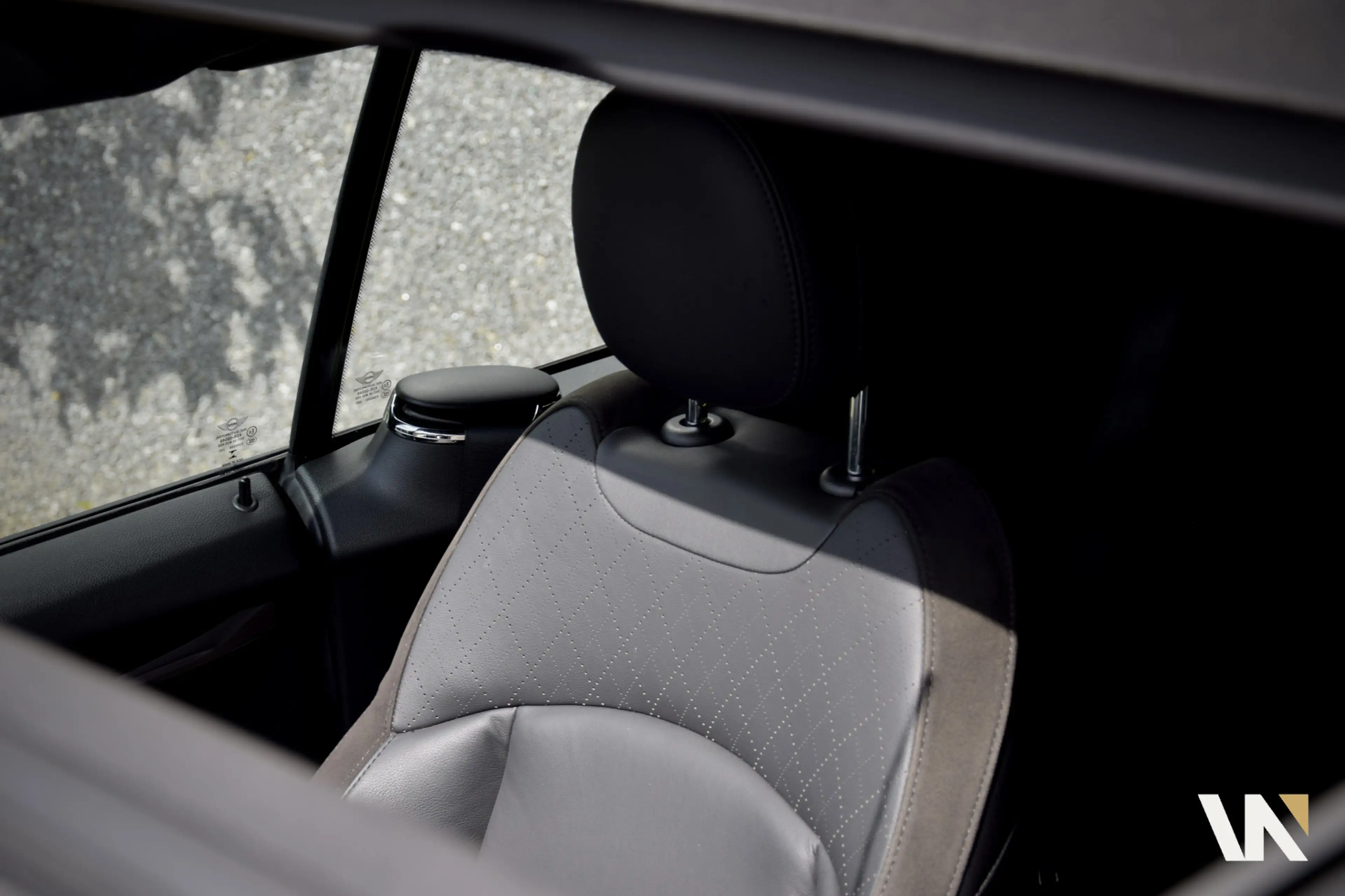 MINI Cooper S Cabrio 2.0 John Cooper Works | Harman Kardon | Head-Up | — photo 23