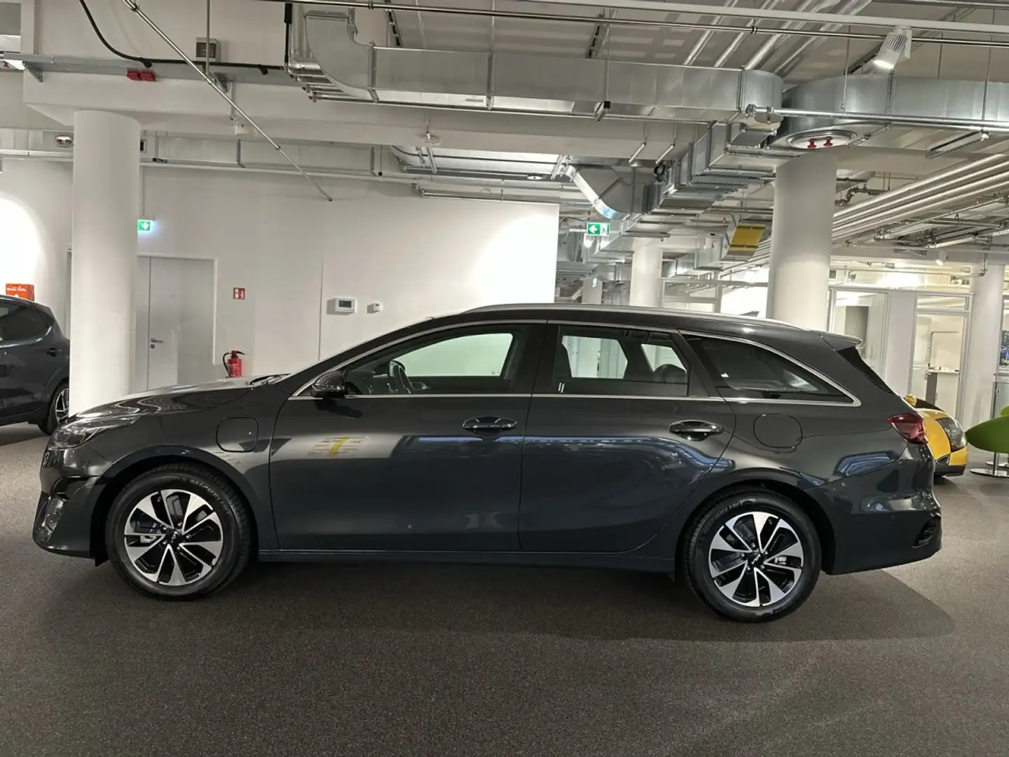Kia Ceed / cee'd Sportswagon Plug-in Hybrid Spirit Klima Navi - 2