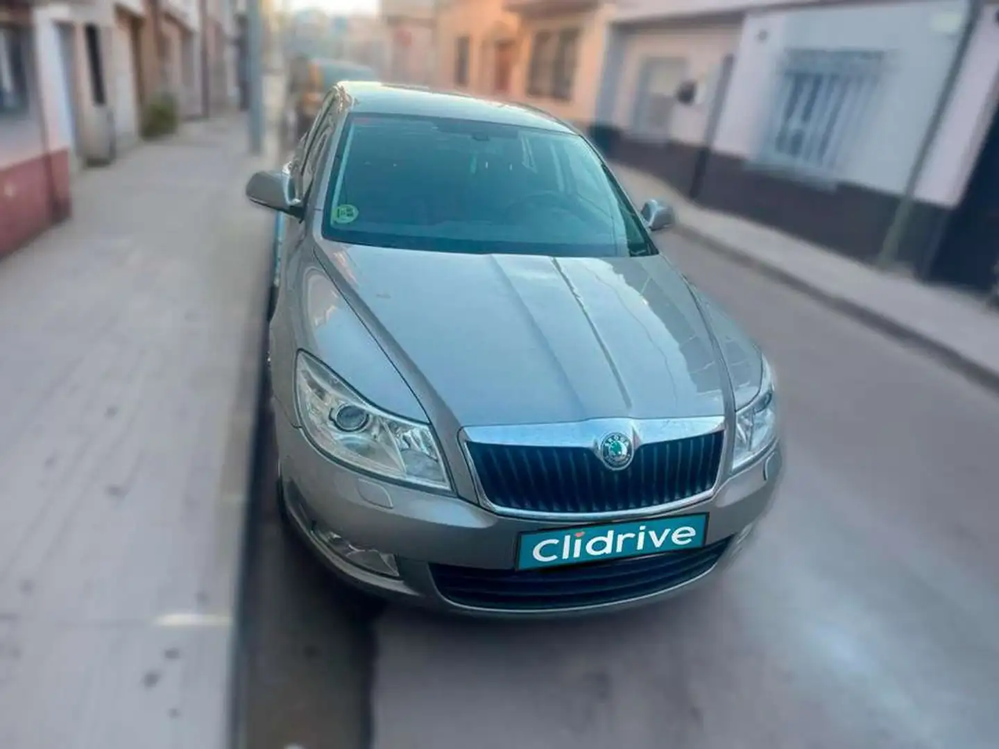 Skoda Octavia 2.0TDI Executive Gris - 2
