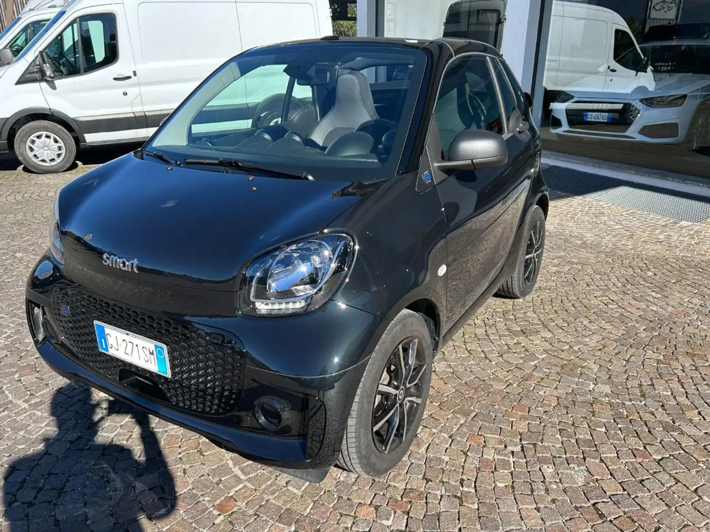smart forTwo EQ cabrio Passion Nero - 2
