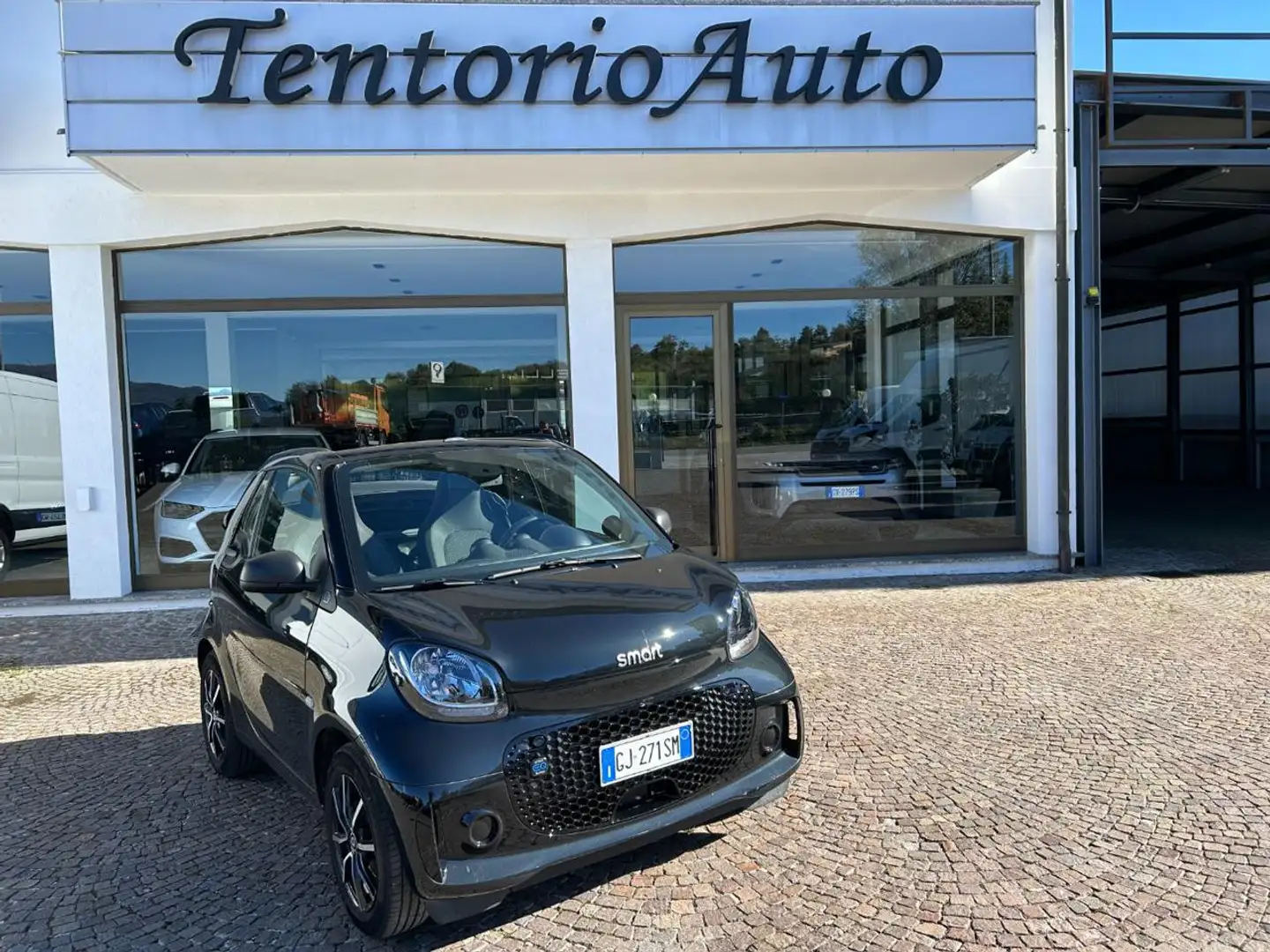 smart forTwo EQ cabrio Passion Nero - 1