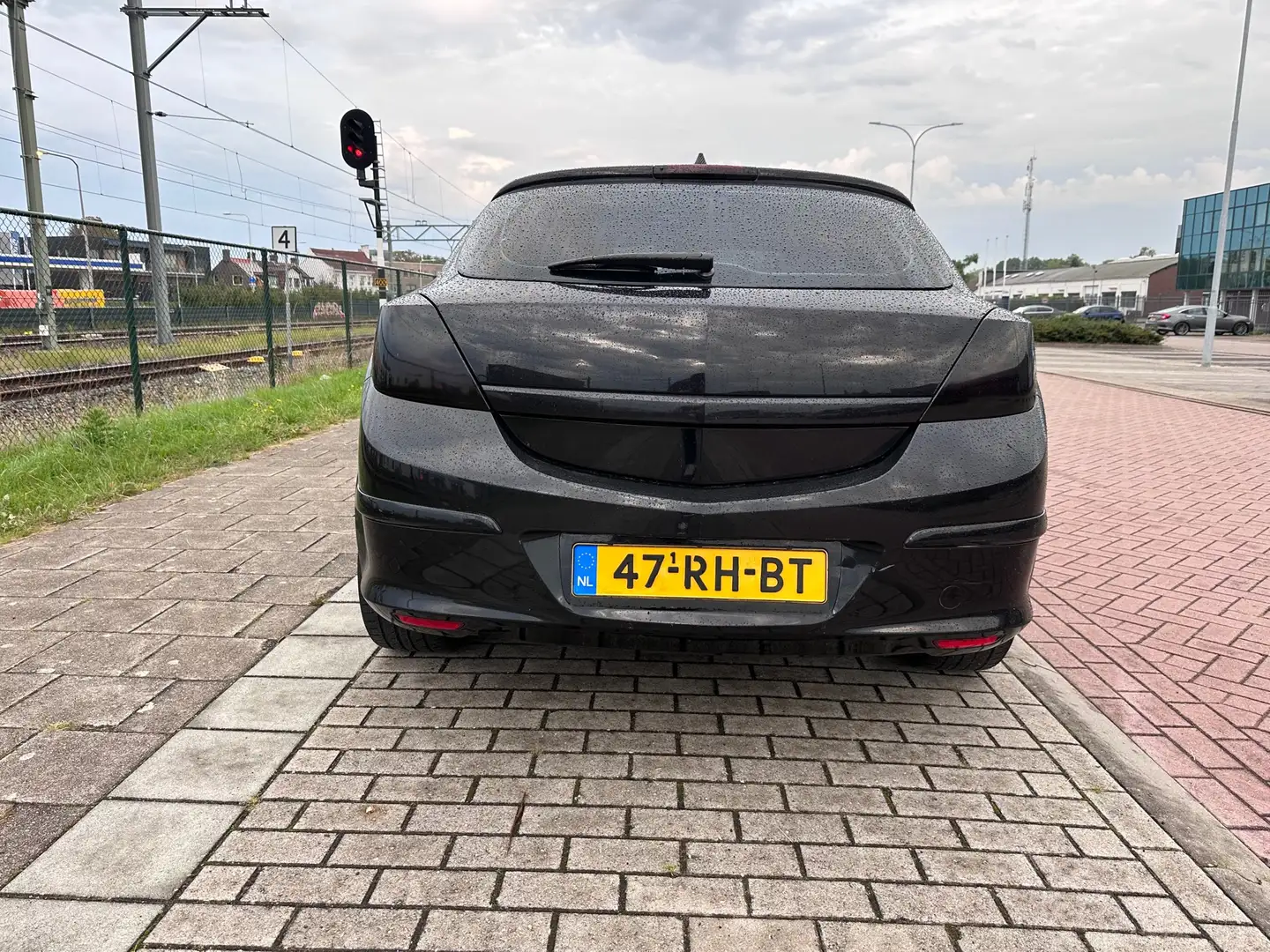 Opel Astra 1.6 16V Coupe Zwart - 2