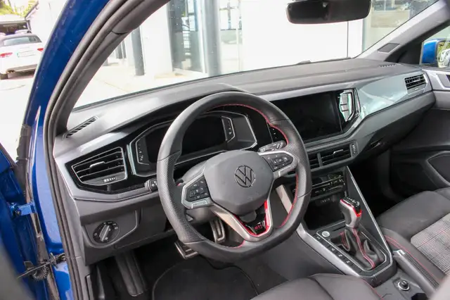 Volkswagen Polo view 12