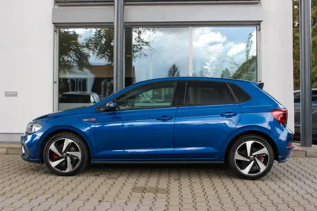 Volkswagen Polo view 8