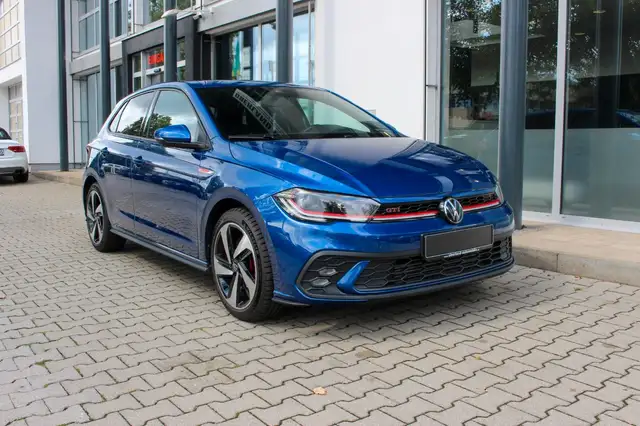Volkswagen Polo view 3