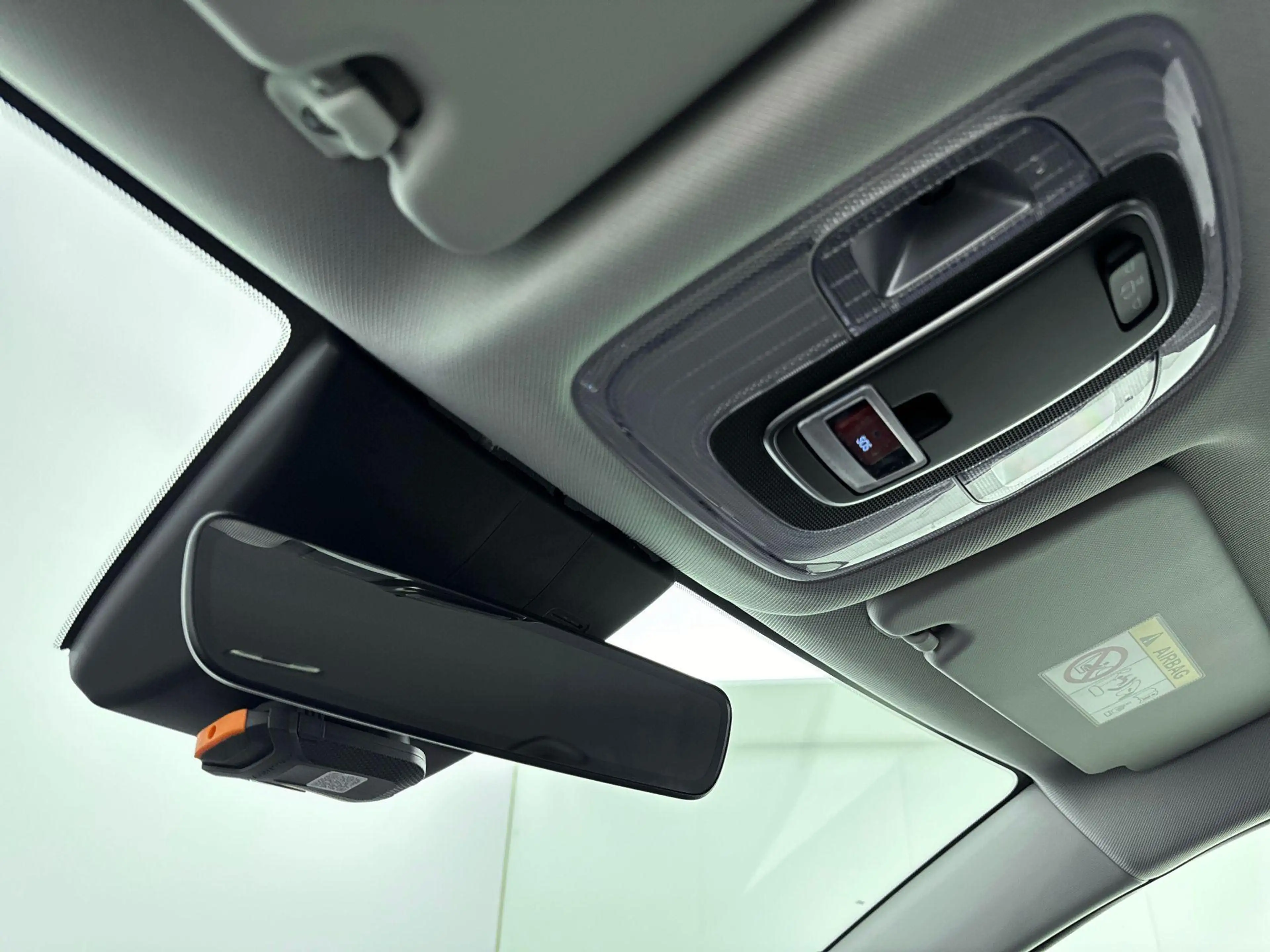 Hyundai KONA Electric Long Range Pure Edition 64.8 kWh | Apple — photo 15