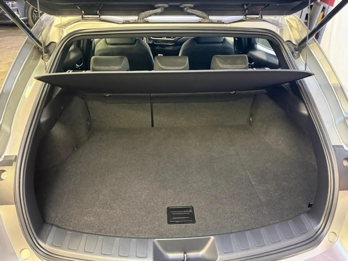 Lexus UX 250h Business City 2WD Beige - 2