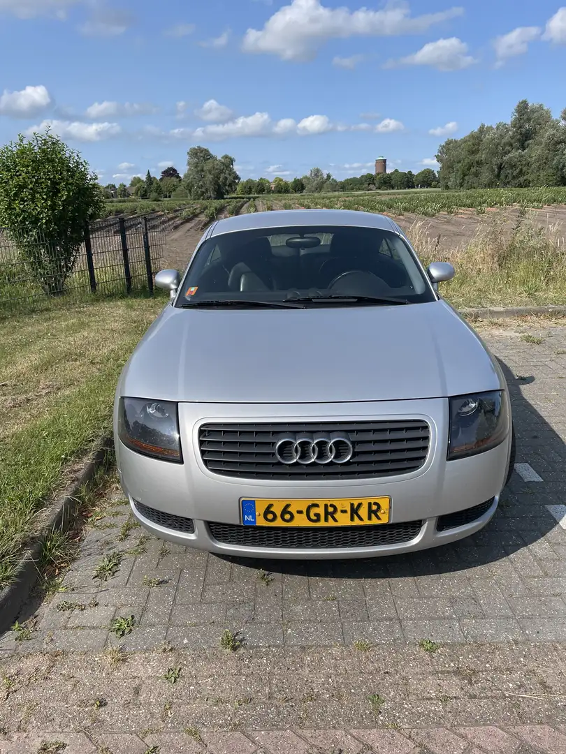 Audi TT 1.8 5V Turbo Szary - 2