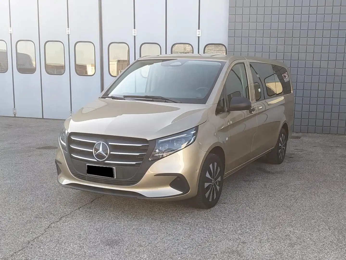 Mercedes-Benz Vito Vito 119 Mixto SELECT Long 4x4 Gold - 2