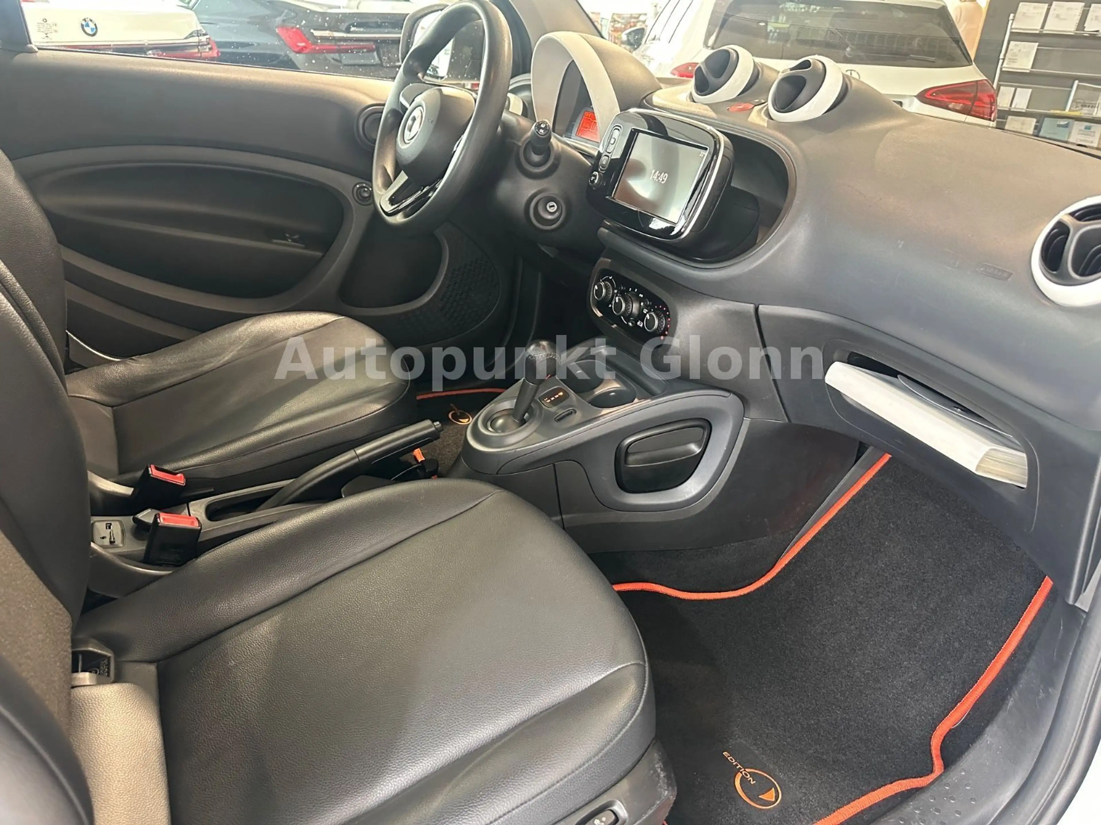smart forTwo fortwo coupe Basis 52 kW|Navi|SHZ|Klima| — photo 12