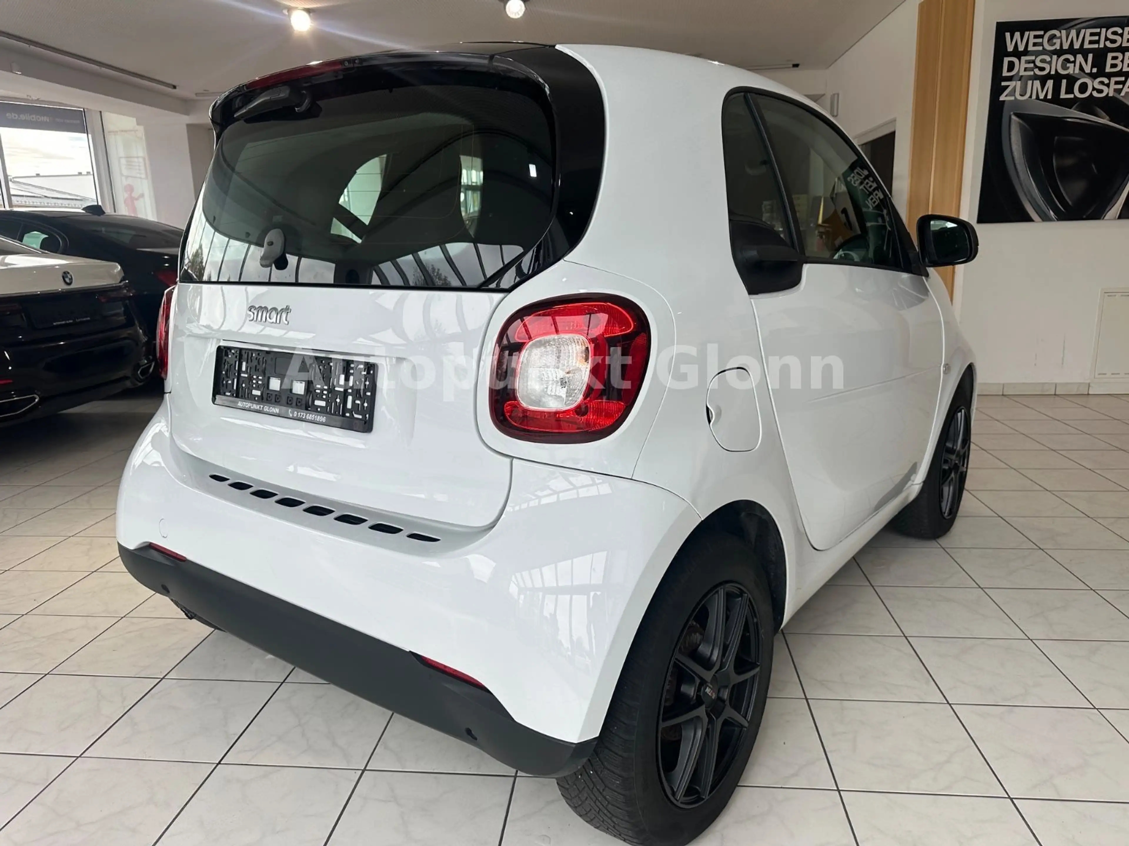 smart forTwo fortwo coupe Basis 52 kW|Navi|SHZ|Klima| — photo 7