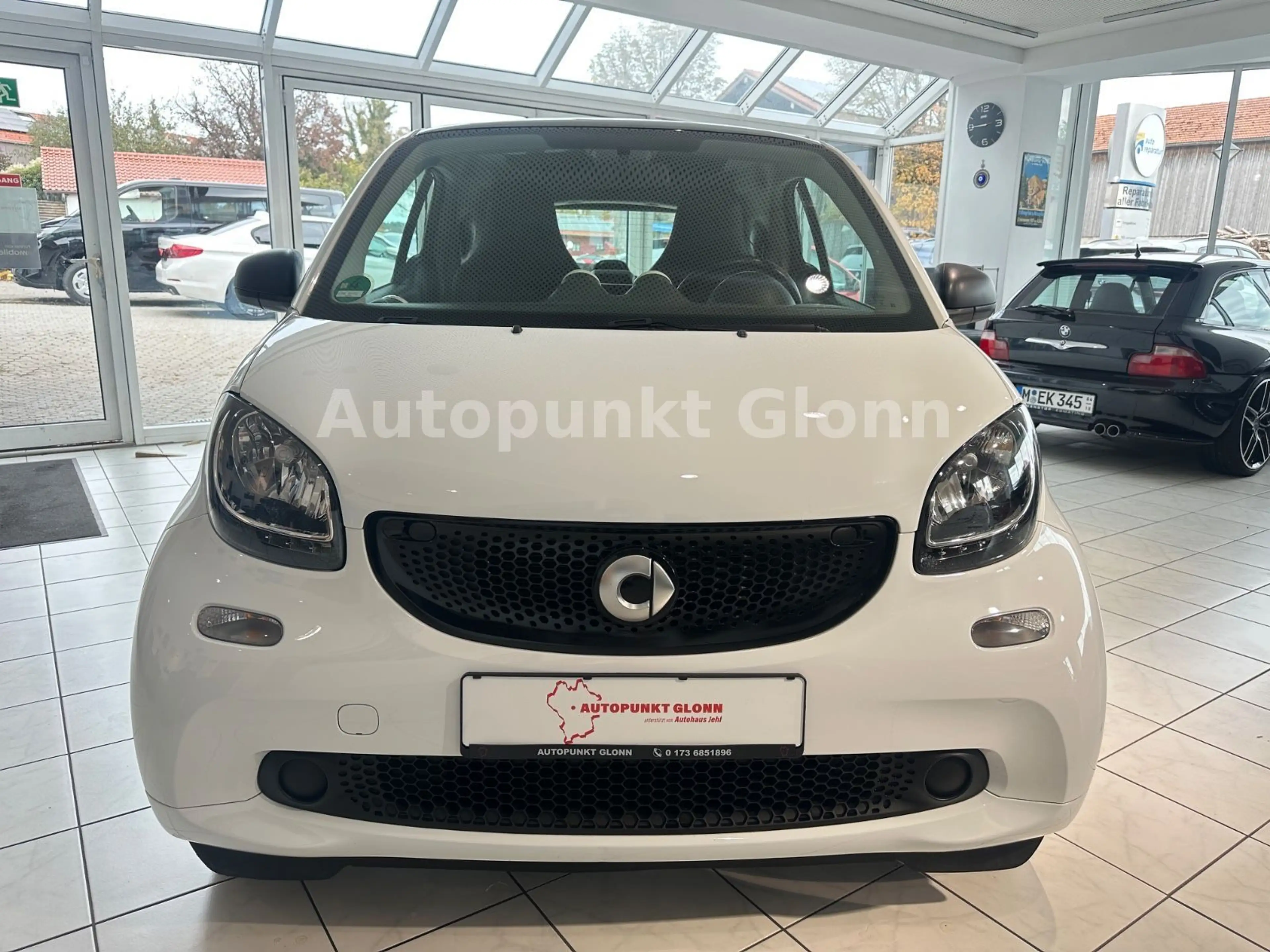 smart forTwo fortwo coupe Basis 52 kW|Navi|SHZ|Klima| — photo 3