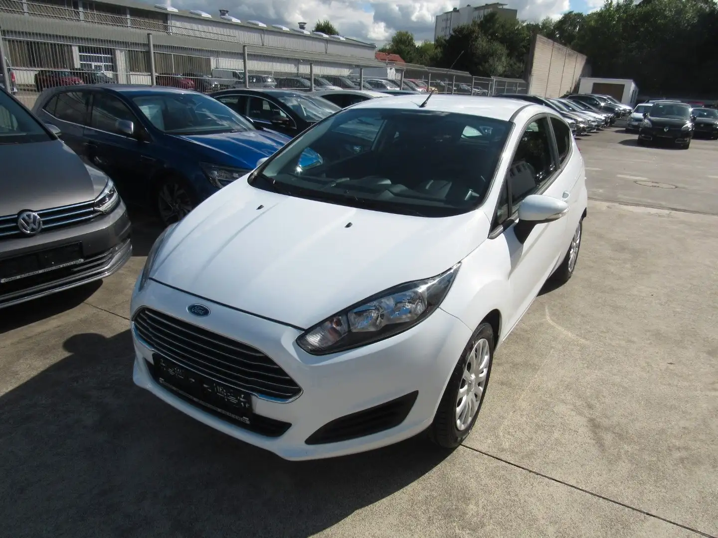 Ford Fiesta KLIMA,SITZHEIZUNG. Blanc - 1