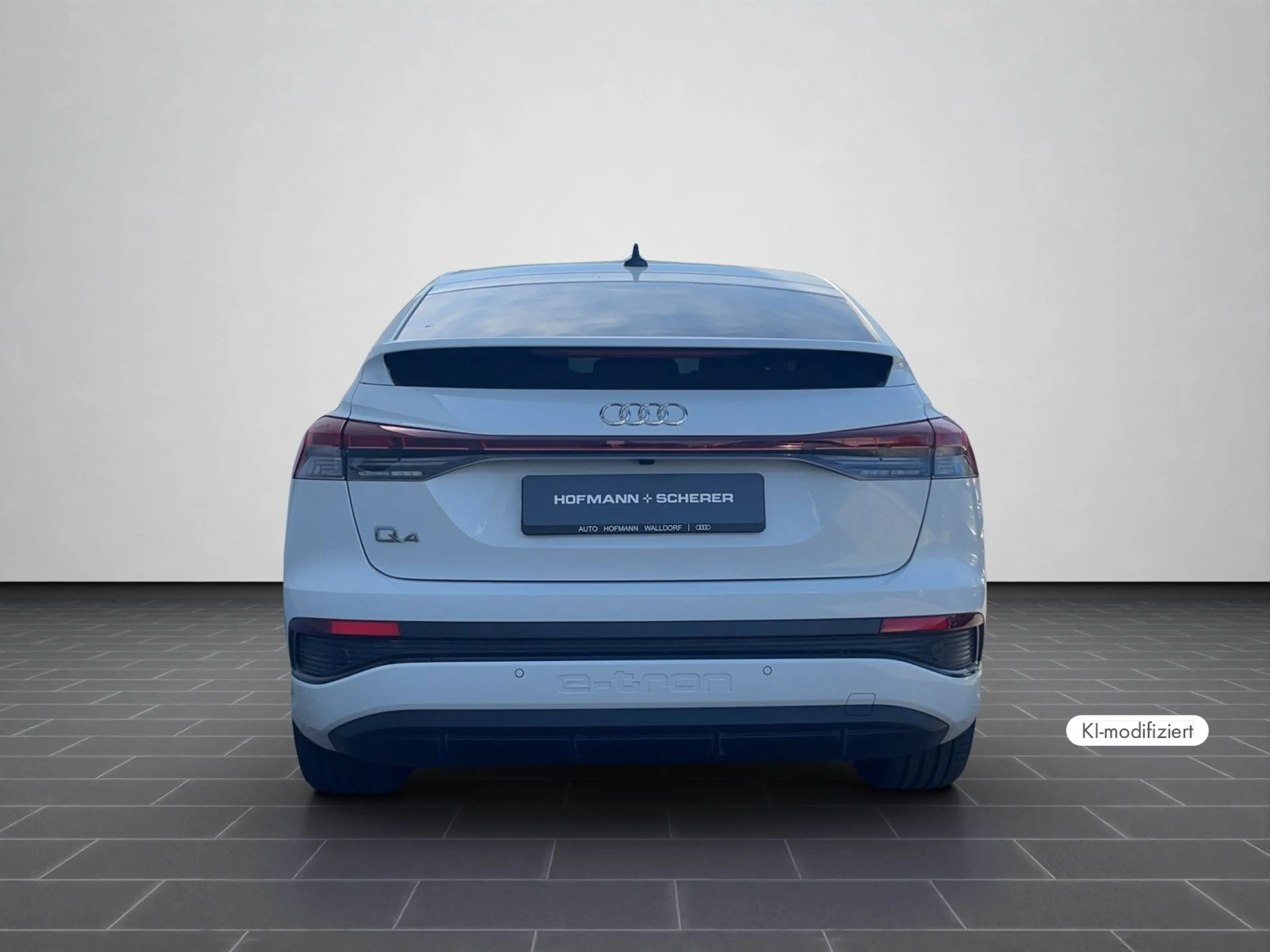 Audi Q4 e-tron 40 LEDER*PANO*OPTIK-SCHWARZ* — photo 6
