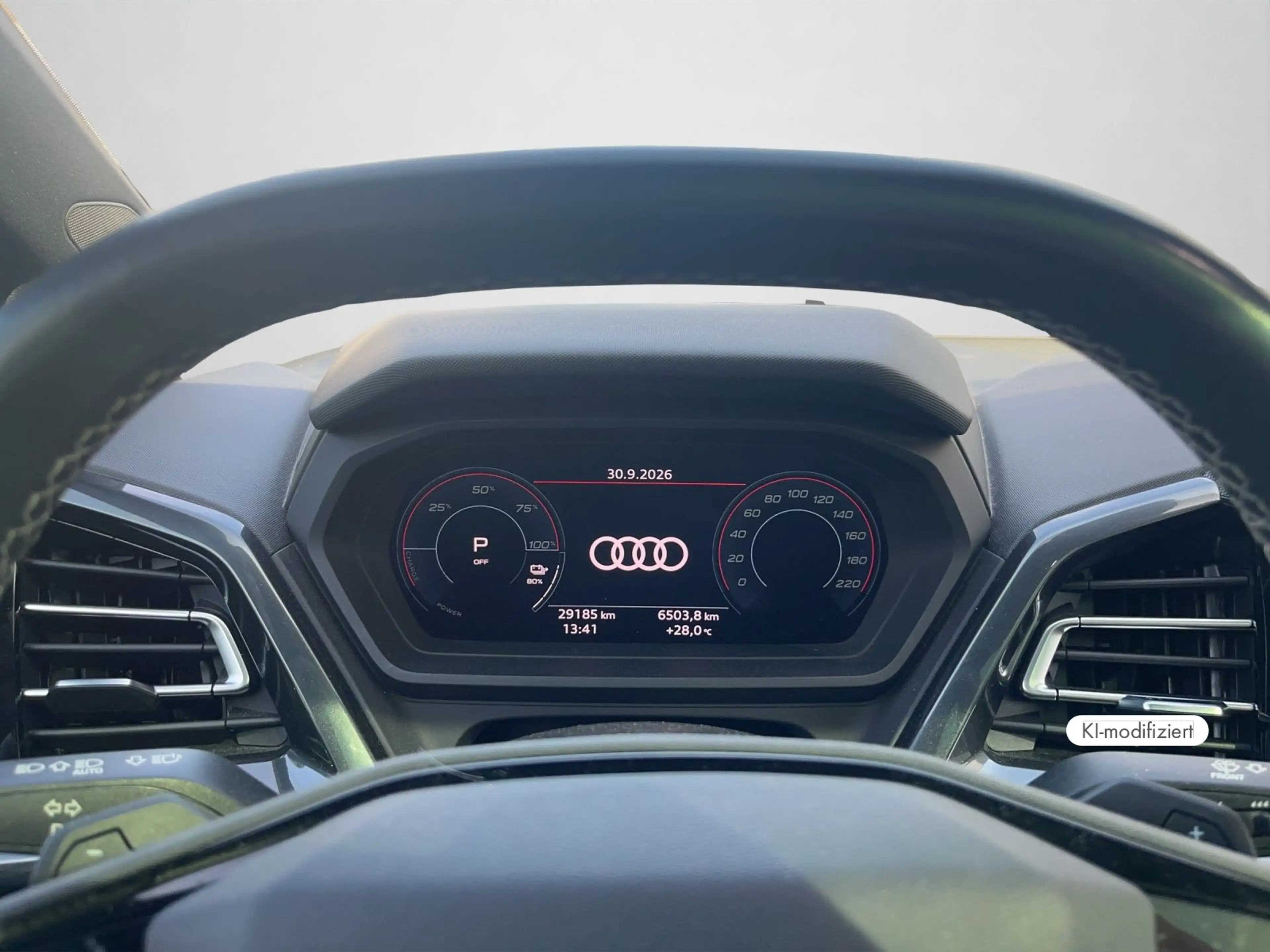 Audi Q4 e-tron 40 LEDER*PANO*OPTIK-SCHWARZ* — photo 10