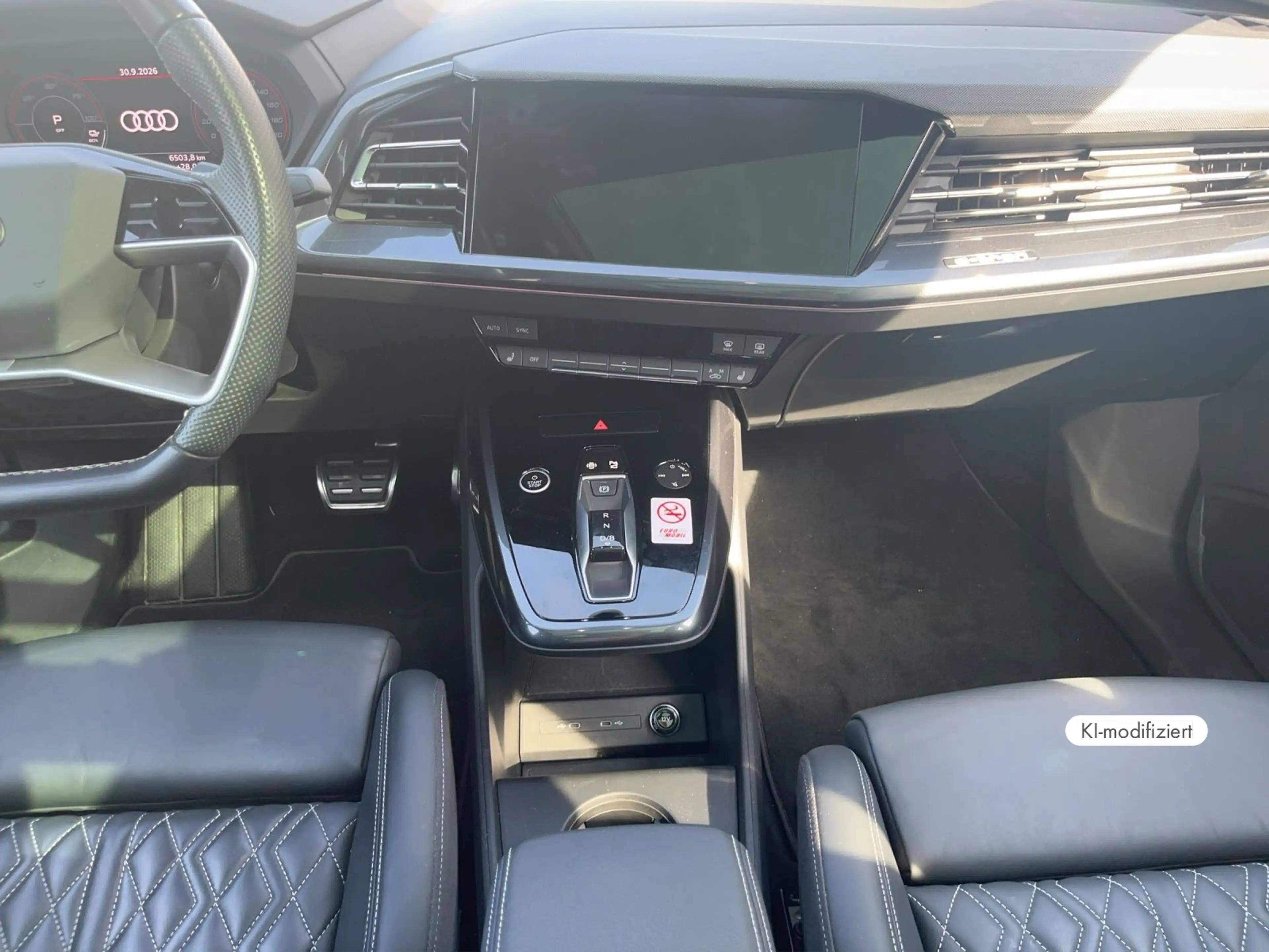 Audi Q4 e-tron 40 LEDER*PANO*OPTIK-SCHWARZ* — photo 11