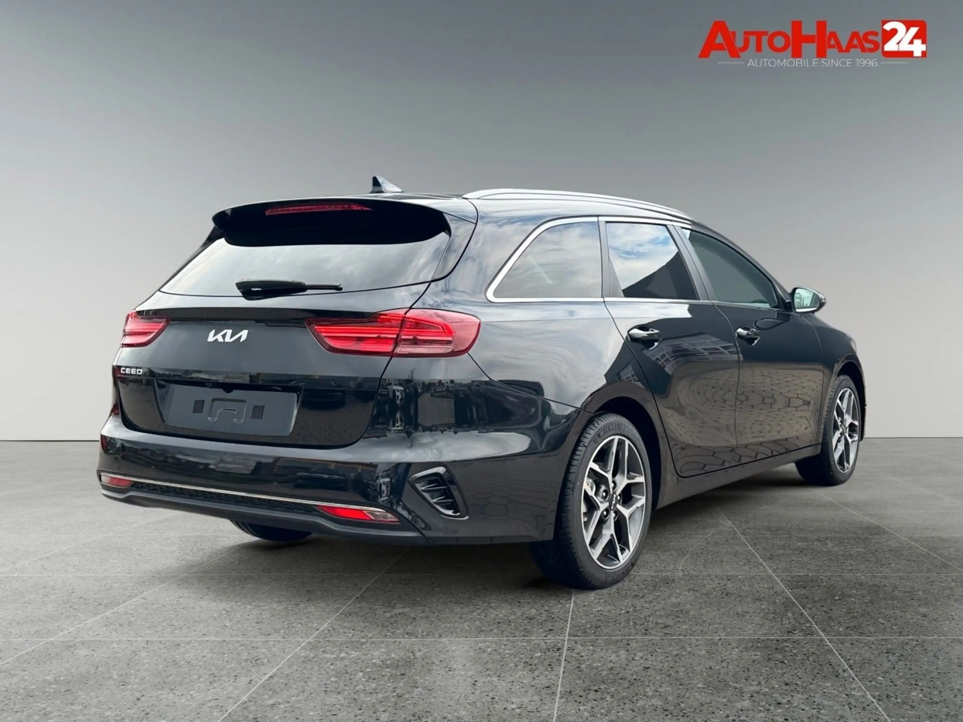 Kia Ceed SW / cee'd SW cee'd SW 1,5 T-GDI 7DCT Aut. Navi Sitz LED R.Cam — photo 8