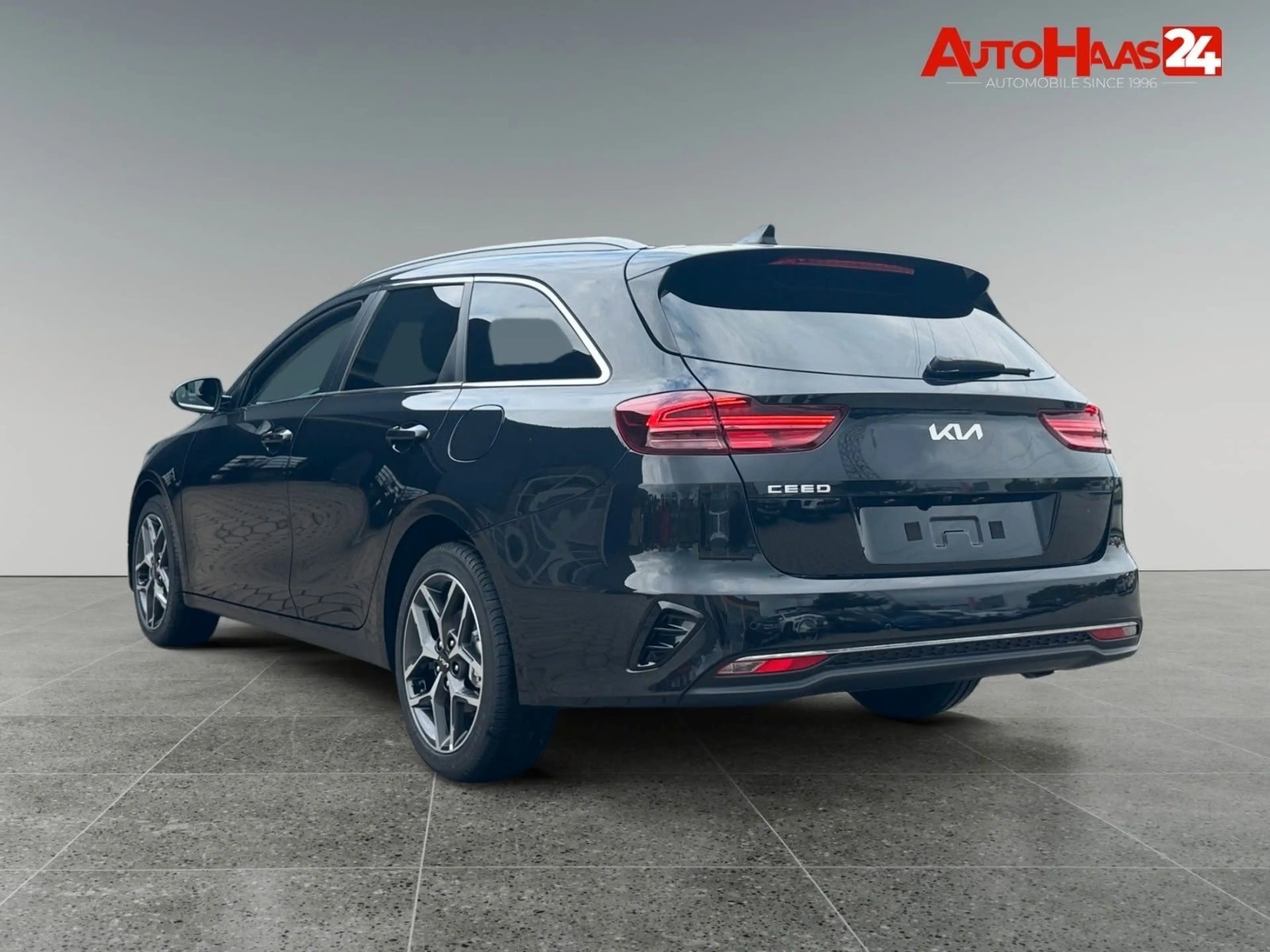 Kia Ceed SW / cee'd SW cee'd SW 1,5 T-GDI 7DCT Aut. Navi Sitz LED R.Cam — photo 6