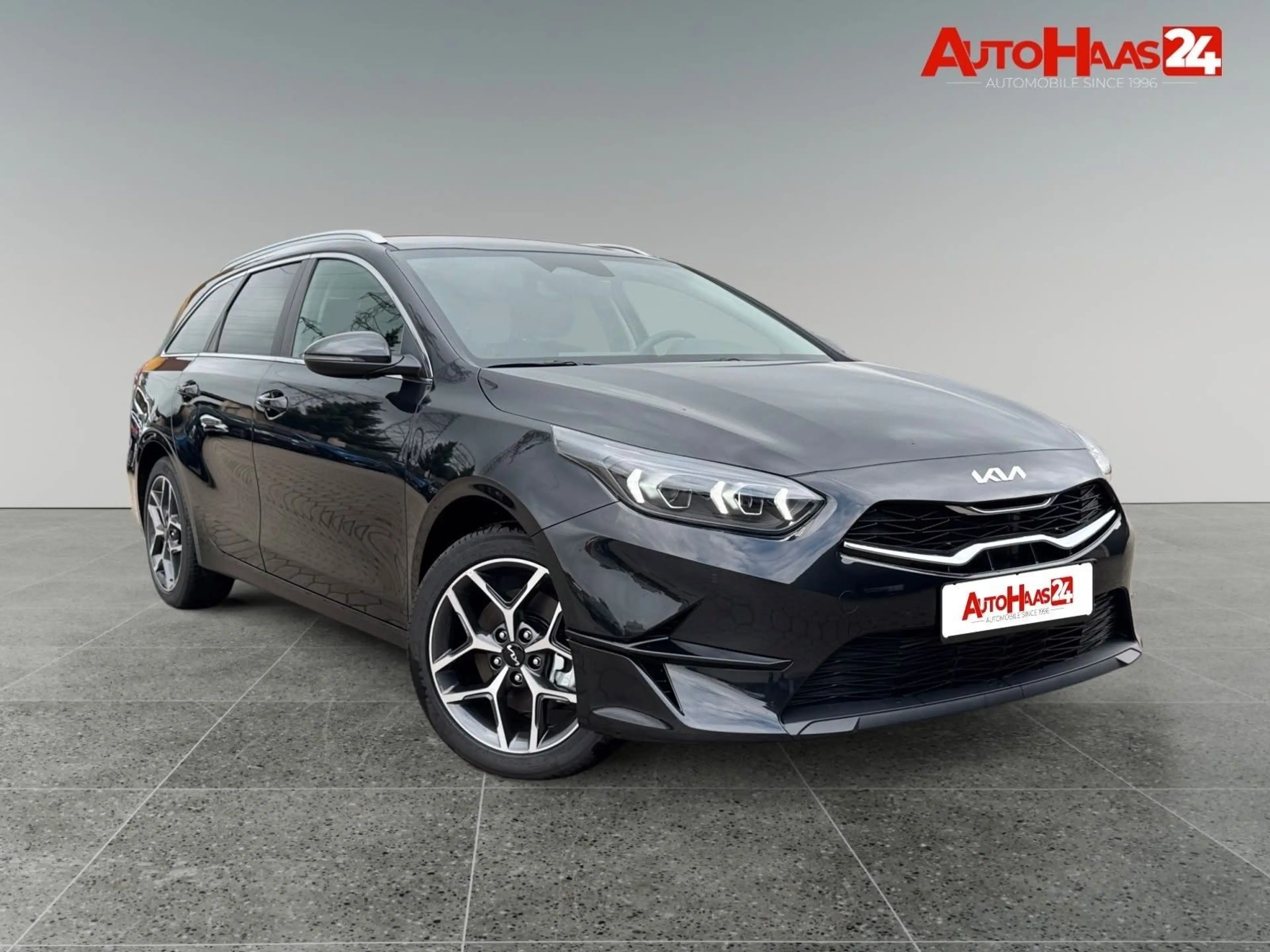 Kia Ceed SW / cee'd SW cee'd SW 1,5 T-GDI 7DCT Aut. Navi Sitz LED R.Cam