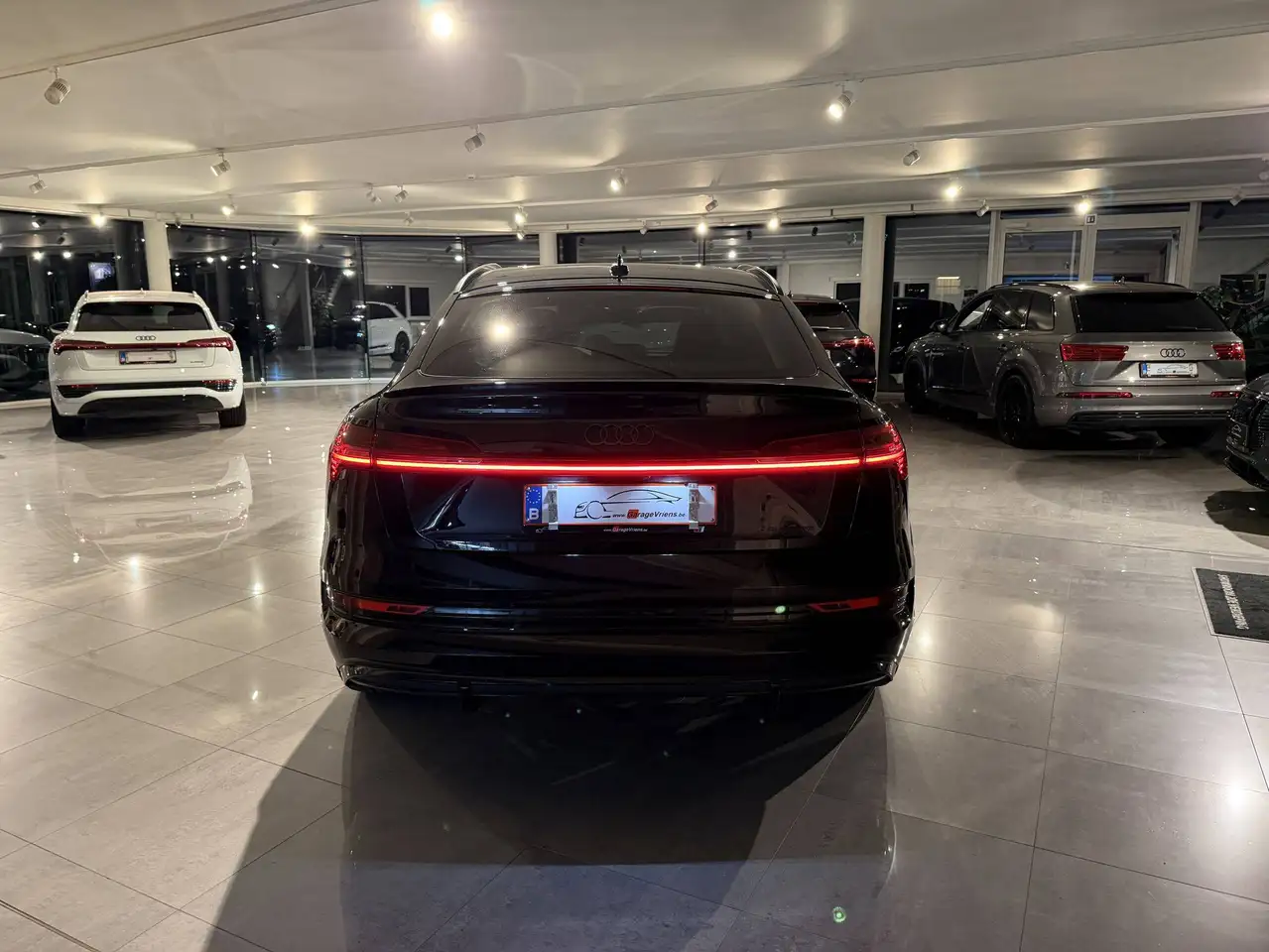 Audi SQ8 SPORTBACK 503PK QUATTRO * NACHTZICHT * CAMERA 360° * 22" * RS ZETELS *, миниатюра 2