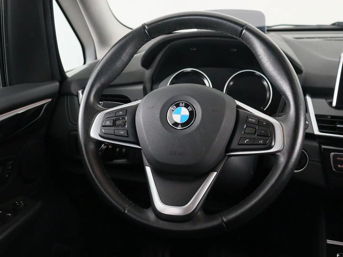 BMW 216 2 Serie Gran Tourer 216d Executive Edition Zwart - 2