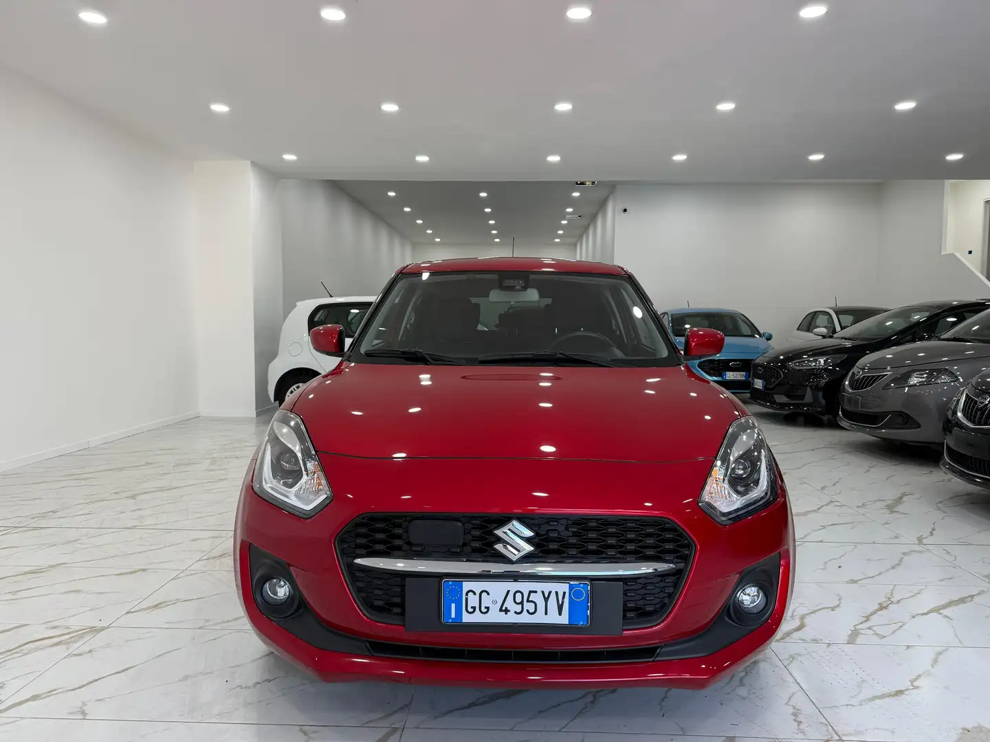 Suzuki Swift Swift VI 2020 1.2h Easy Cool 2wd Червоний - 1