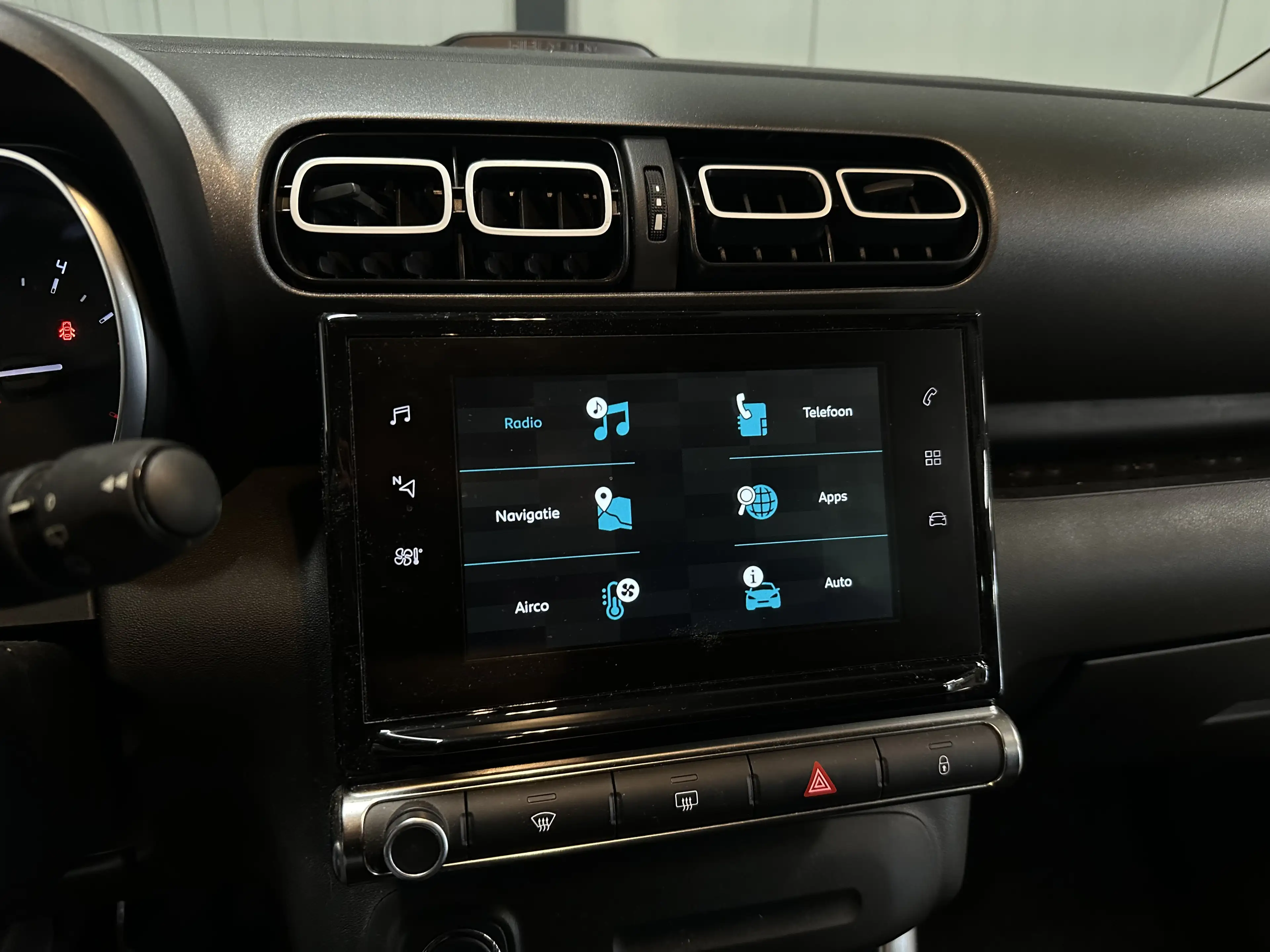 Citroen C3 Aircross 1.2 PureTech | S&S Shine | Navi | Camera | Trekhaa — photo 18
