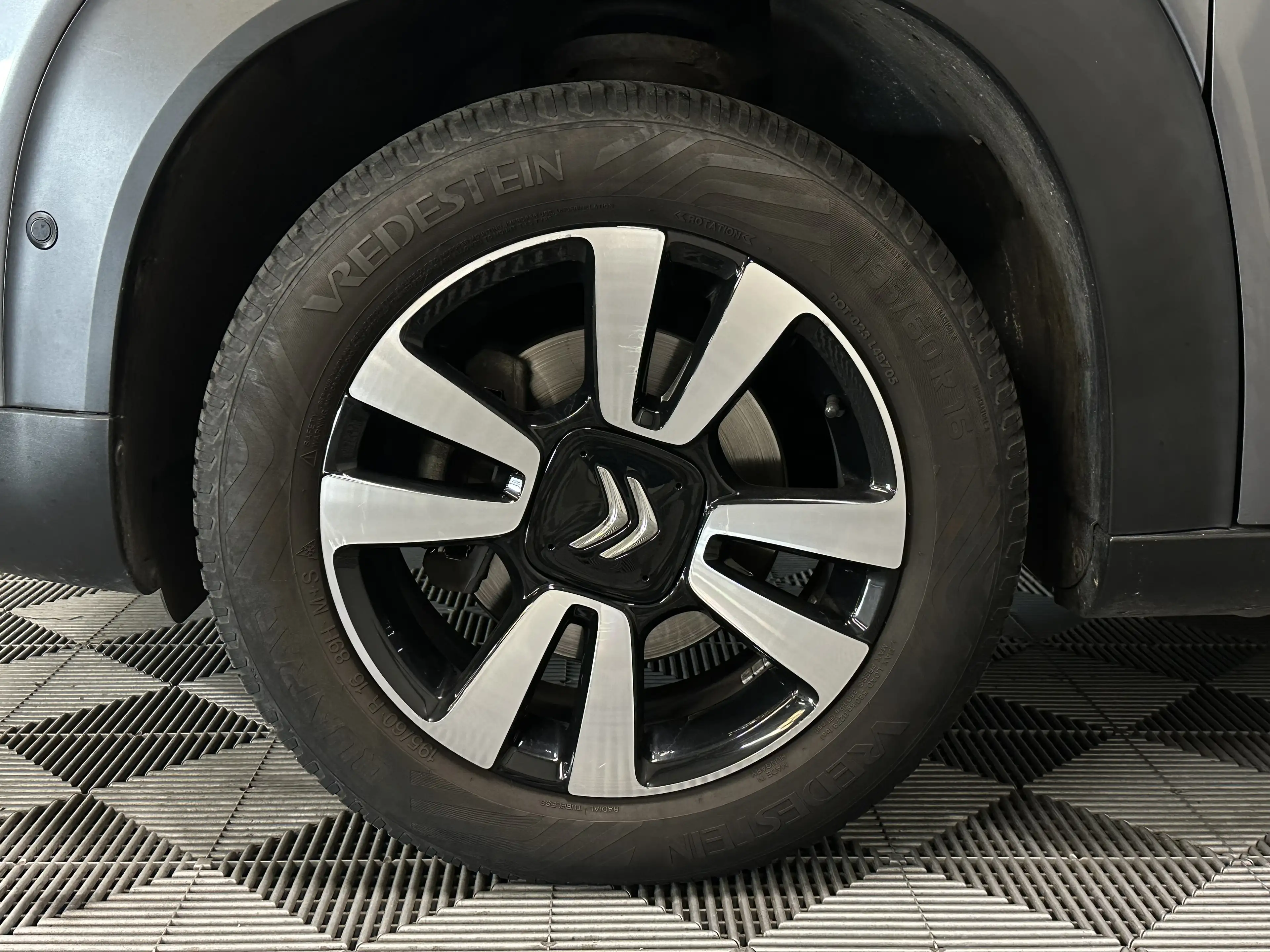 Citroen C3 Aircross 1.2 PureTech | S&S Shine | Navi | Camera | Trekhaa — photo 24
