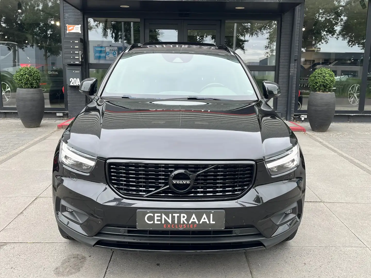 Volvo XC40 1.5 T5 Twin Engine Inscription 263PK|Pano|Harman/K Negro - 2