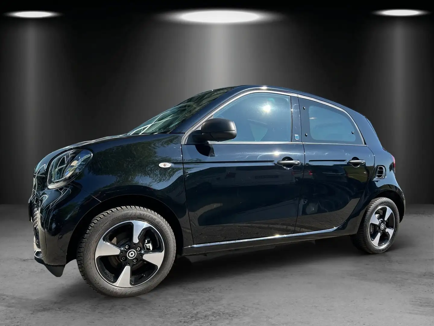 smart forFour EQ forfour Passion cool&audio DAB PlusPk LED-TfL Schwarz - 1