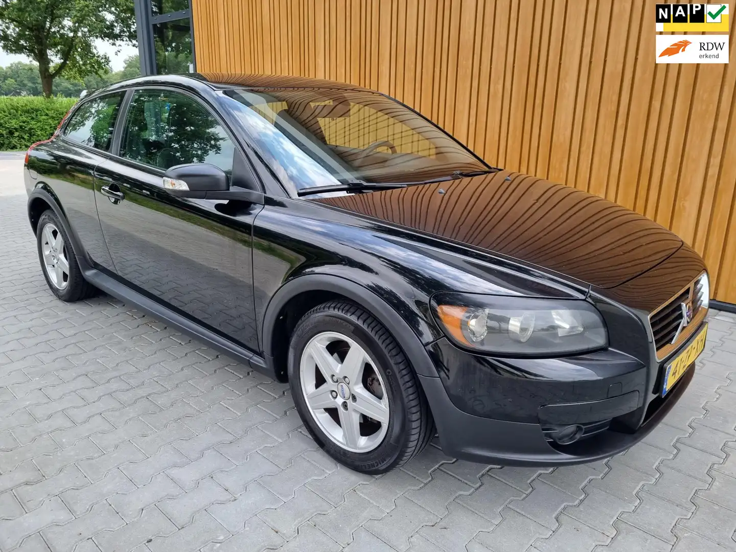 Volvo C30 2.0 + BJ08 + AIRCO + LMV + ELEKTR-RAMEN Negro - 1
