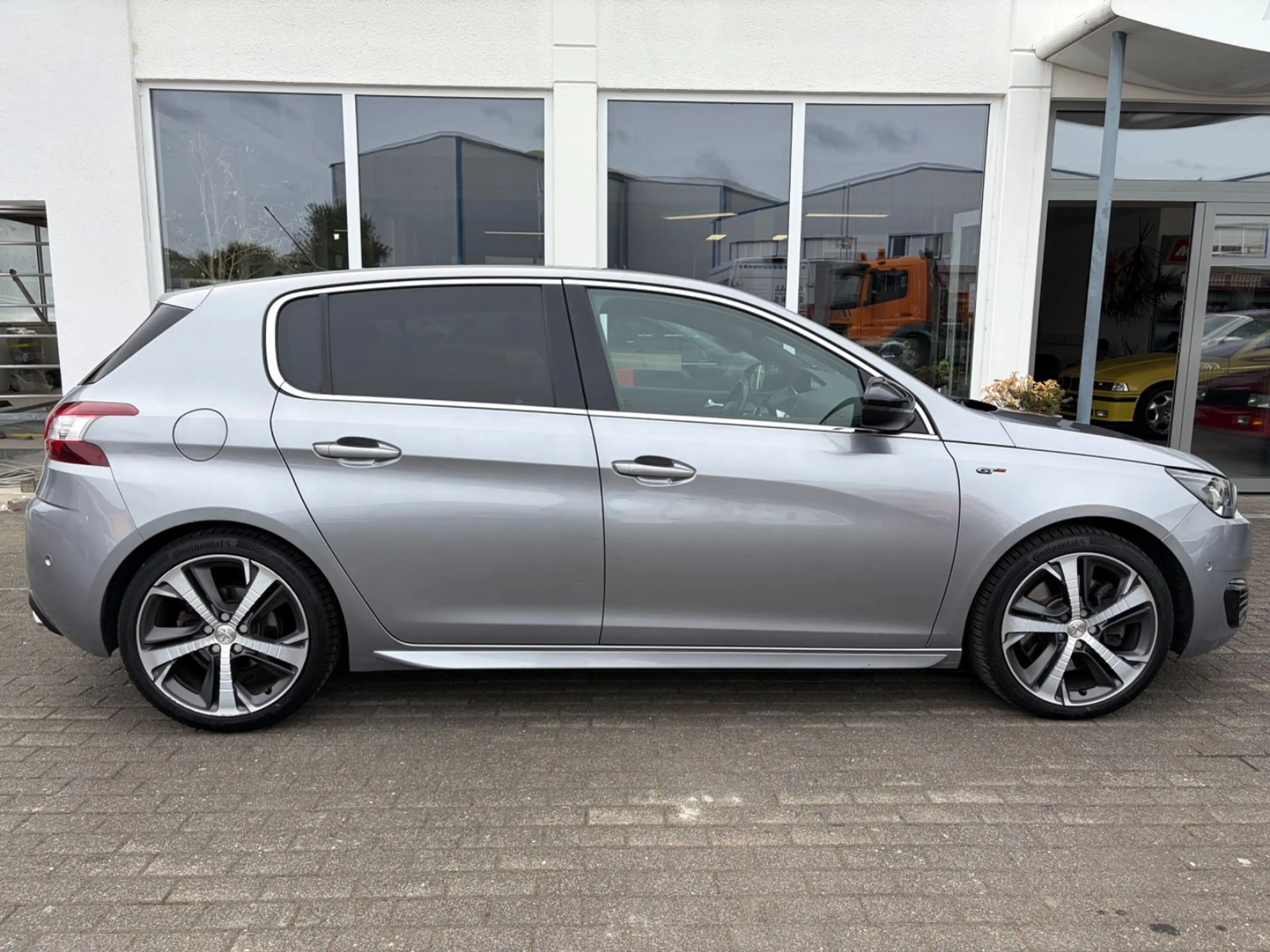 Peugeot 308 GT-Line *Totwinkel*Leder*Pano*Automatik — photo 7