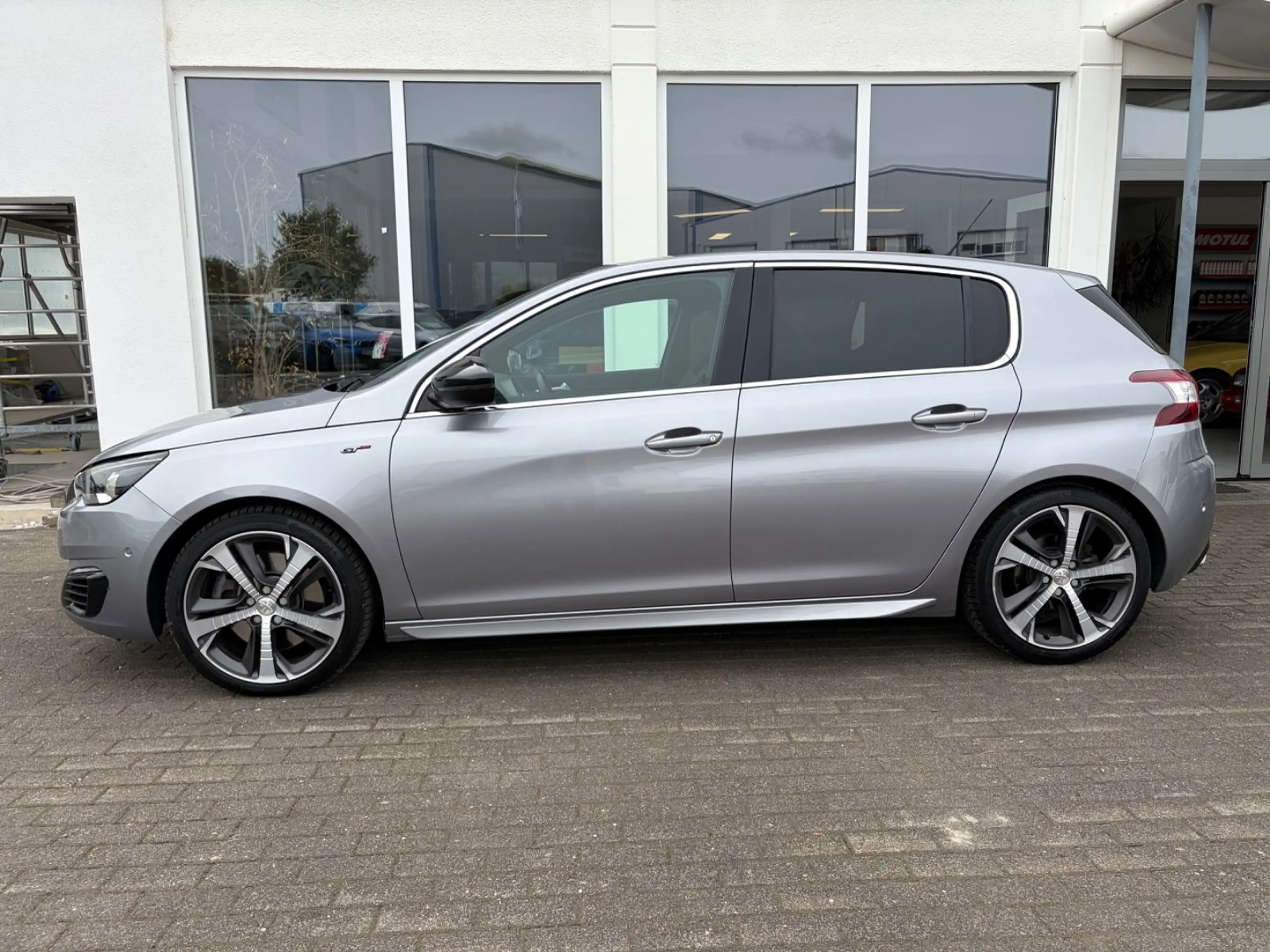 Peugeot 308 GT-Line *Totwinkel*Leder*Pano*Automatik — photo 6