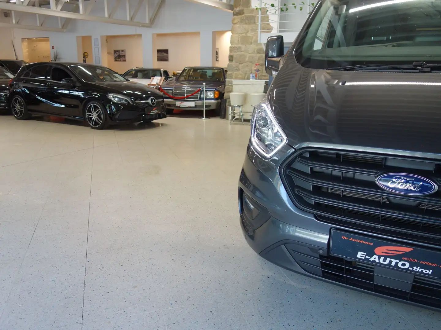 Ford Transit Custom NUGGET TDCi Aut. *MWST *SCHLAFDACH *CAMPER *TGZL Grau - 2