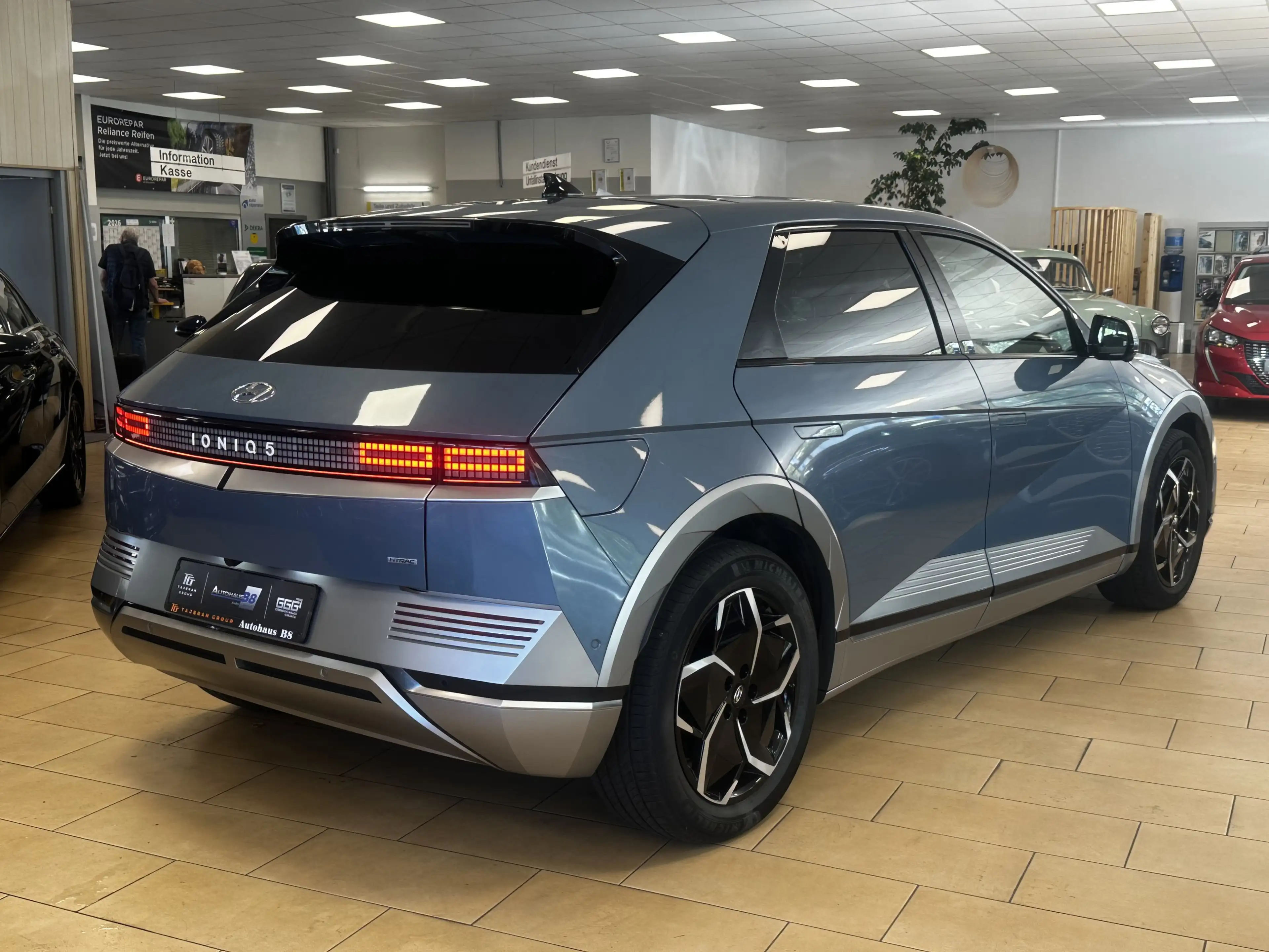 Hyundai IONIQ 5 Uniq*4WD*100%SOH*Garantie*Pano*360*NSCC* — photo 5