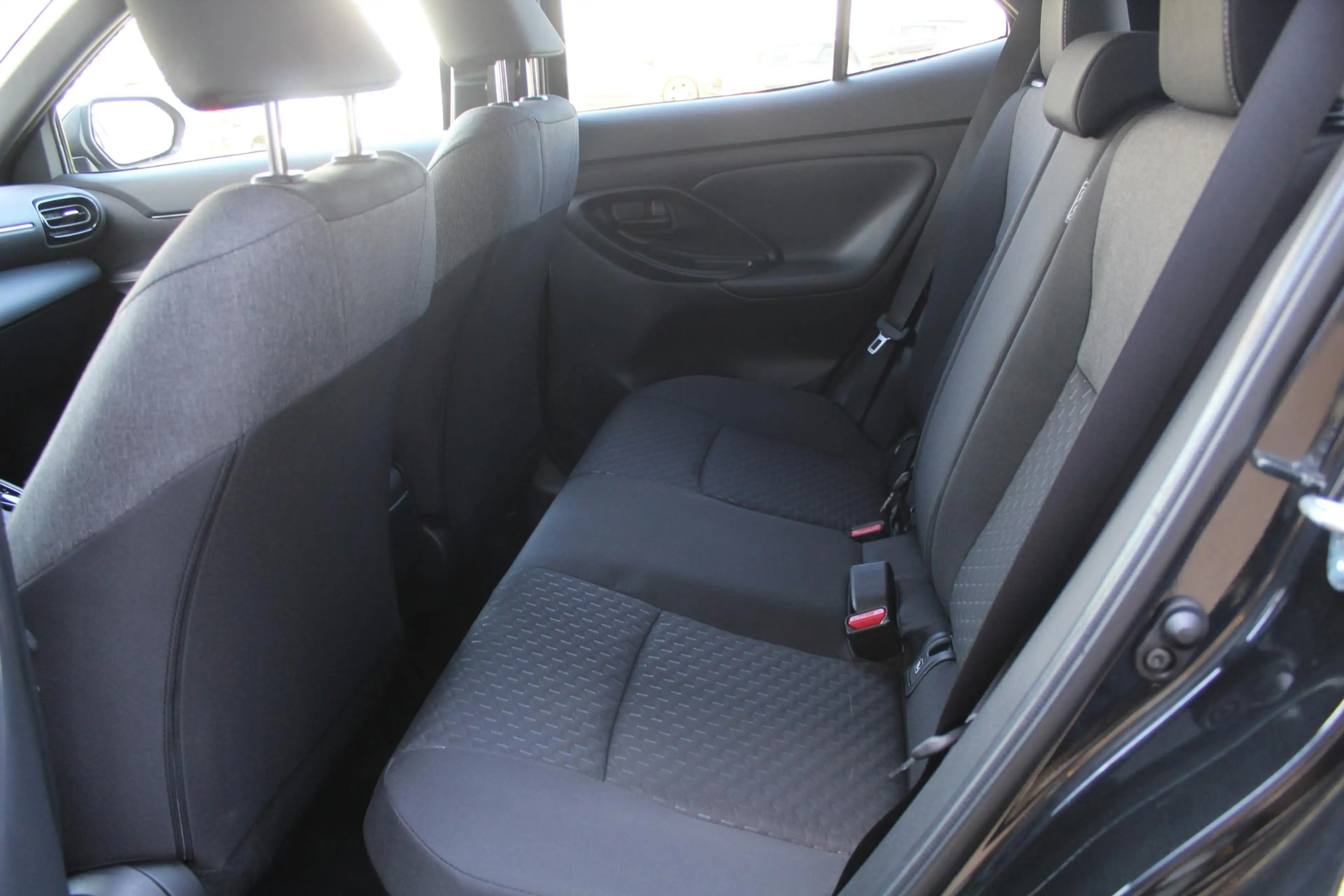 Toyota Yaris Cross 1.5 Hybrid 115 Dynamic Comfort Pack | Rijklaar | B — photo 12