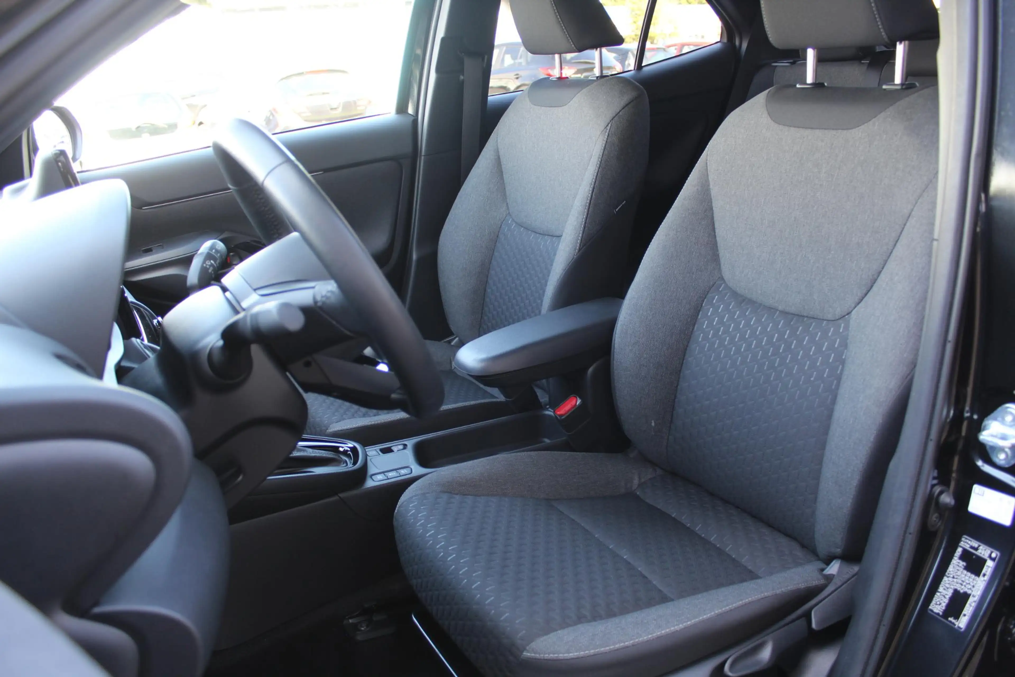 Toyota Yaris Cross 1.5 Hybrid 115 Dynamic Comfort Pack | Rijklaar | B — photo 9