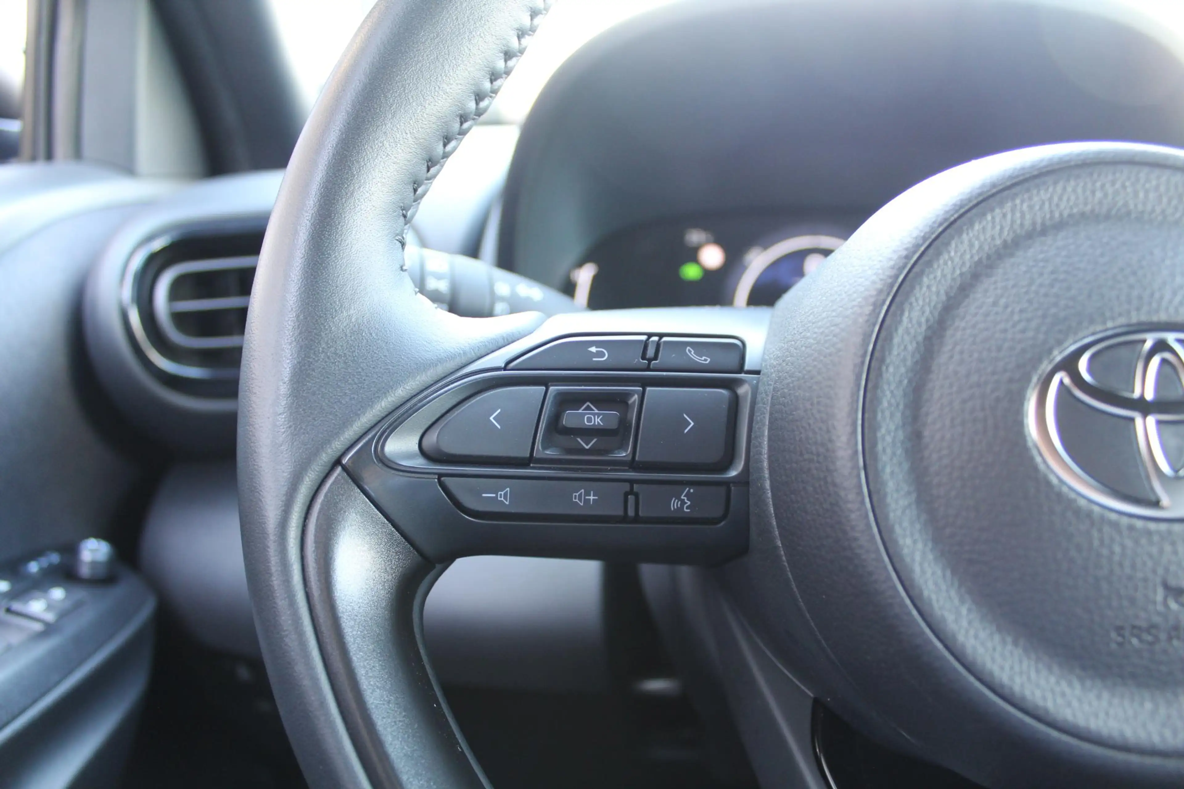 Toyota Yaris Cross 1.5 Hybrid 115 Dynamic Comfort Pack | Rijklaar | B — photo 16