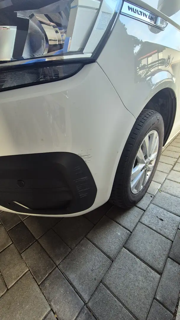 Volkswagen T6.1 Multivan Trendline Weiß - 2