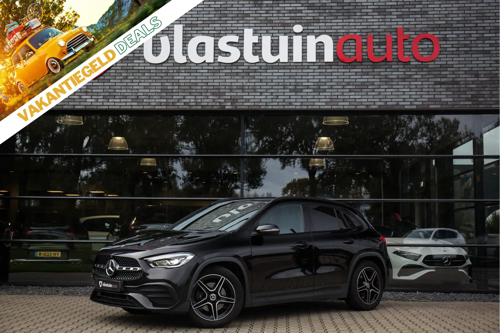 Mercedes-Benz GLA 200 AMG Line ,Trekhaak, Rood Stiksel Zwart - 1