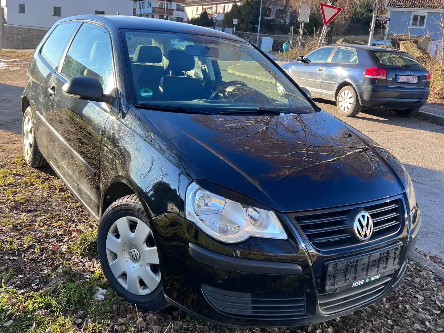 Volkswagen Polo Polo IV  3-Türer 1.2 Sportlin Tüv neu Exenon Schwarz - 2