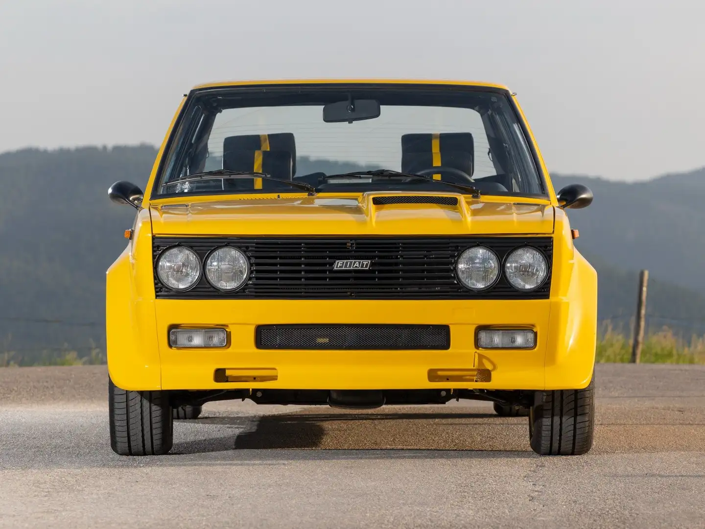 Fiat 131 Abarth Rally "Stradale" Replica Giallo - 2
